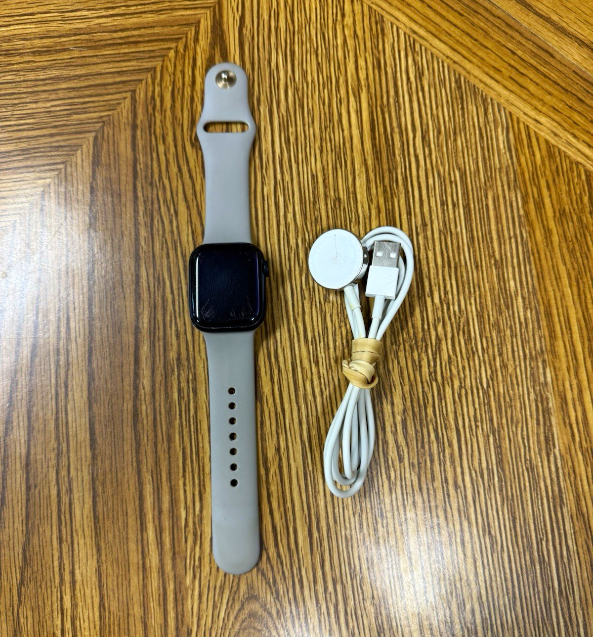 Apple Watch Series 7 41mm GPS Unlocked 32GB Black Aluminum Case Gray Band