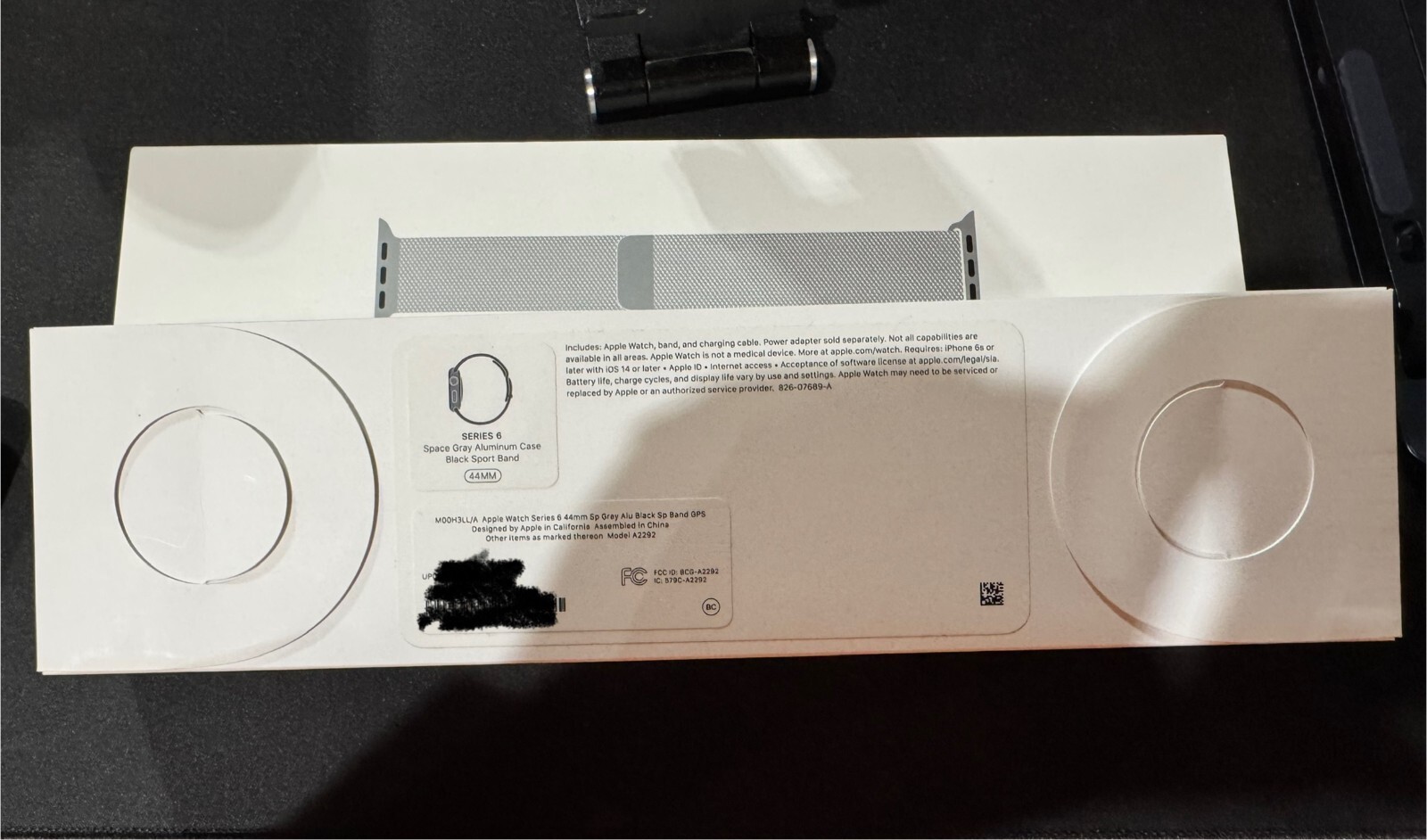 Apple Watch Series 6 44mm Space Gray with Stainless Steel Milanese Loop, OEM box