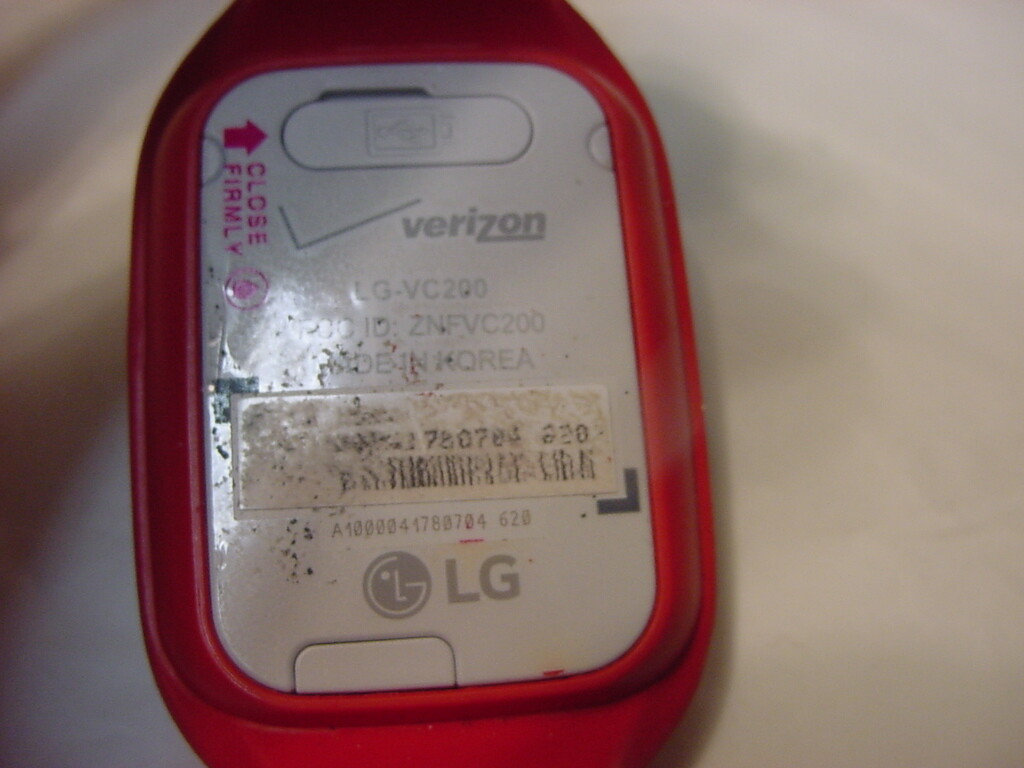 (4) LG SMART WATCHES – LG-VC200 LG-VC200B