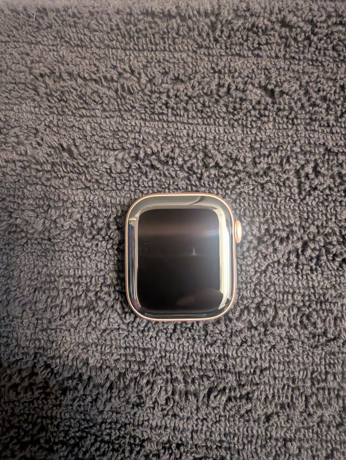 Apple Watch Series 11 42mm RoseGold Aluminum Case 64GB White Silicone Band GPS