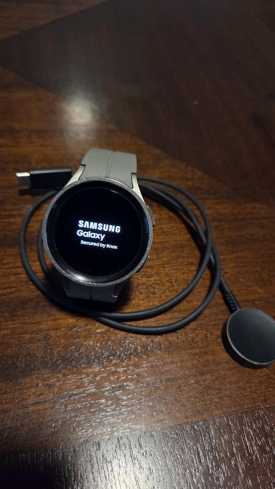 Samsung Galaxy Watch5 Pro 45mm Gray Titanium 16GB Wear OS Unlocked