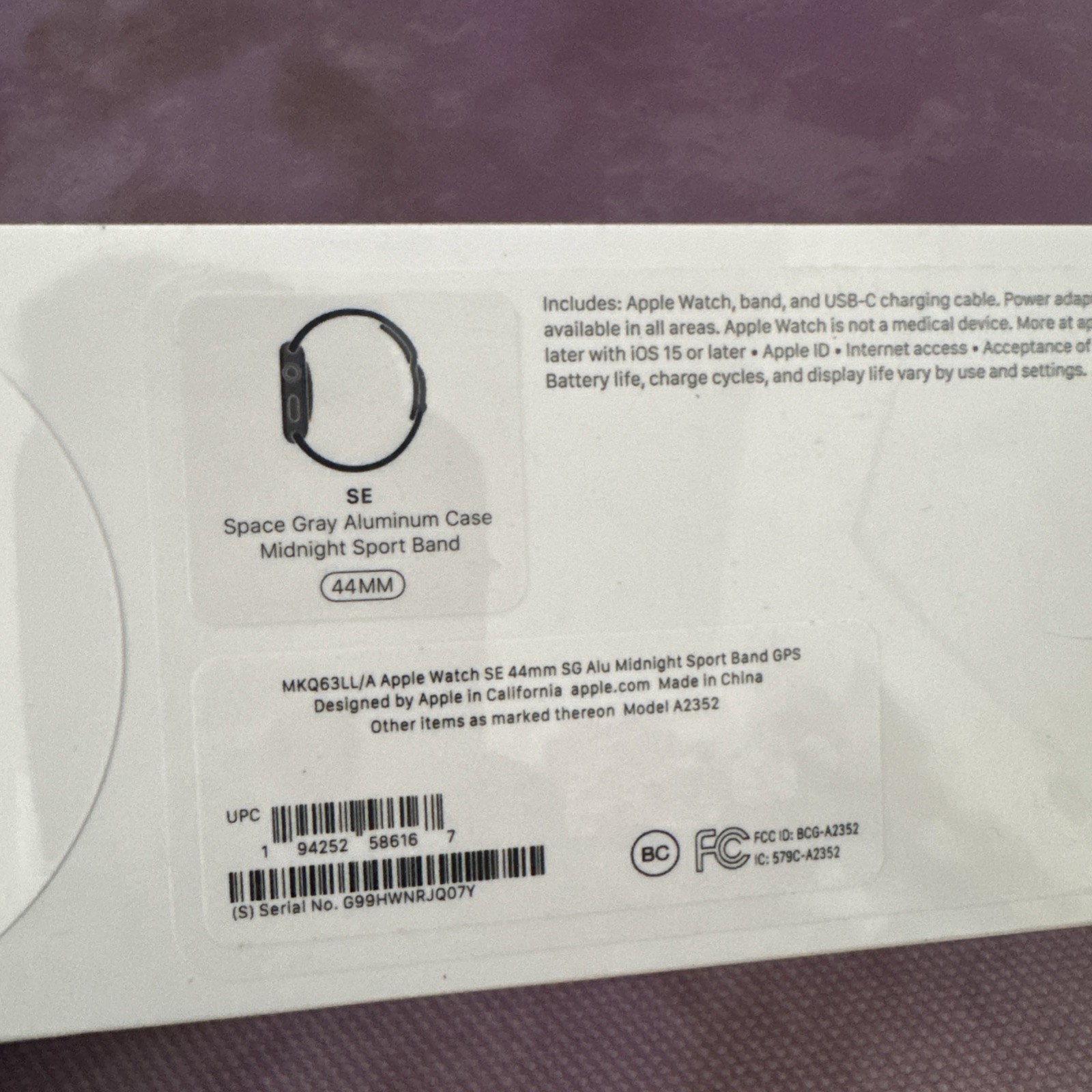 Apple Watch SE (1st Generation) 44mm Space Gray Aluminum Case with Midnight…