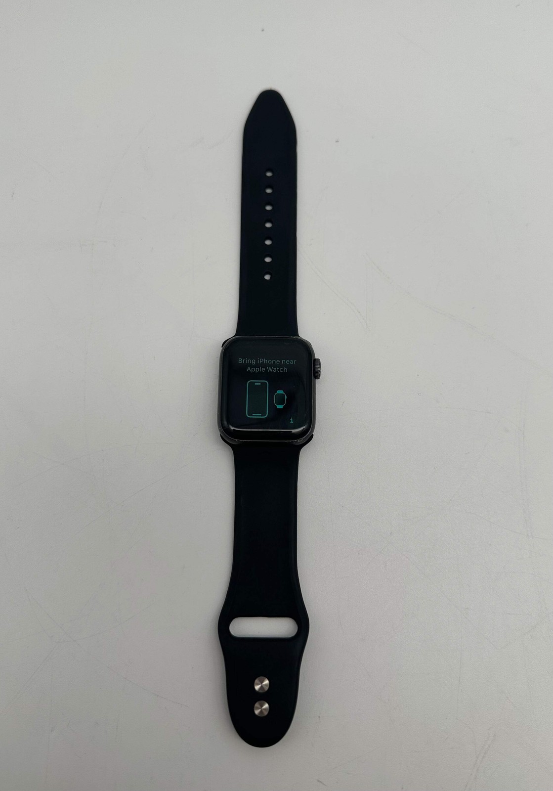 Apple Watch Series 5 Cellular A2094 40mm GPS + Cellular – Used B