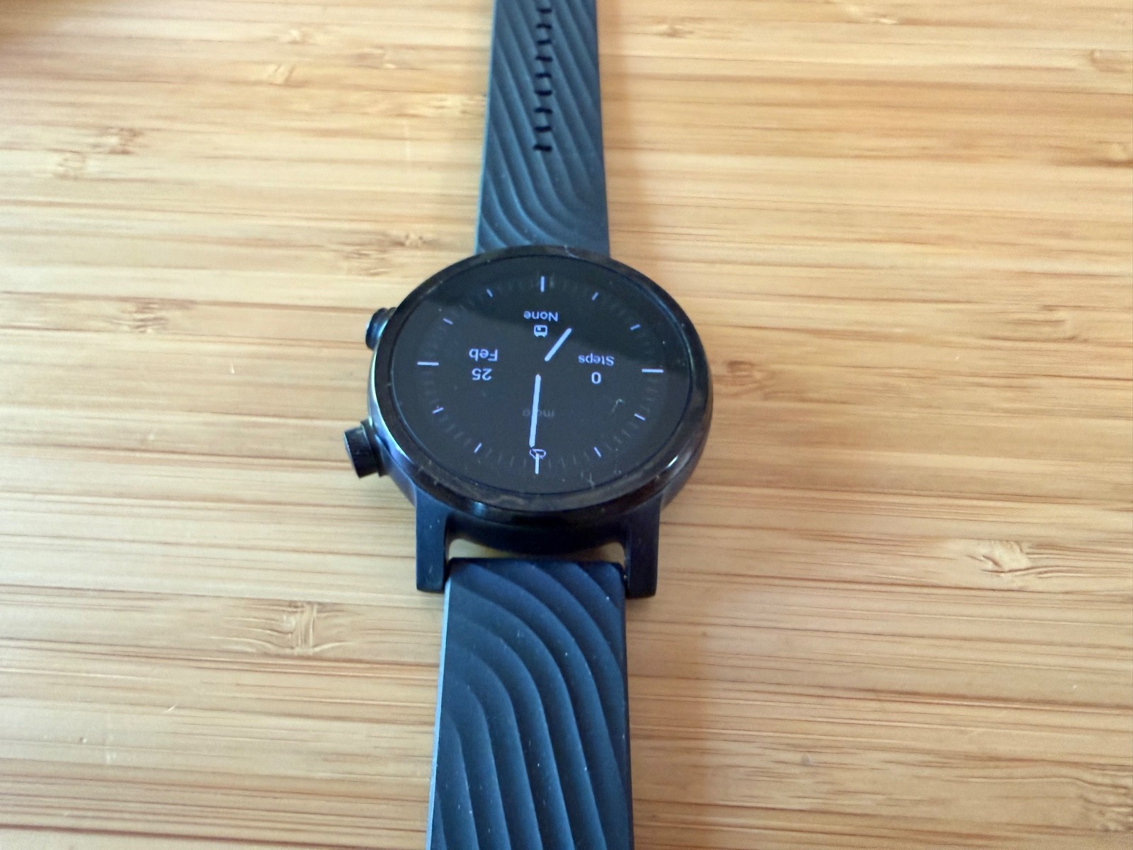 Moto 360 (Motorola) 3rd Generation Smartwatch – Black – with Docking Station