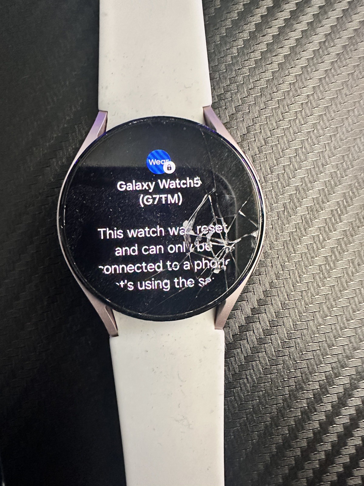 Samsung Galaxy Watch5 G7TM Rose Gold 40mm Cracked Screen Works