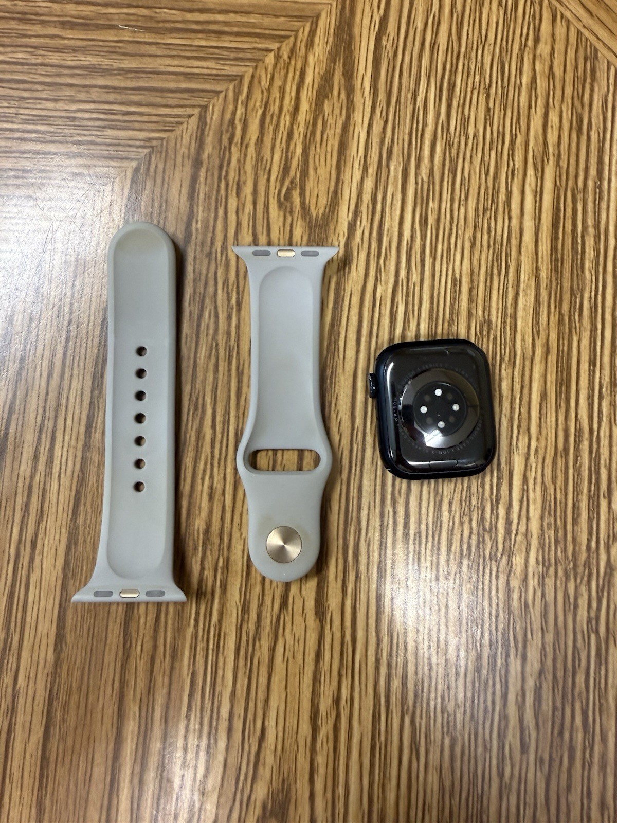 Apple Watch Series 7 41mm GPS Unlocked 32GB Black Aluminum Case Gray Band
