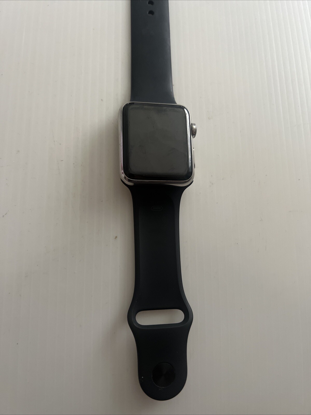 Apple Watch Sport Series 7000 42mm Space Gray – Black Sports Band (FOR PARTS)