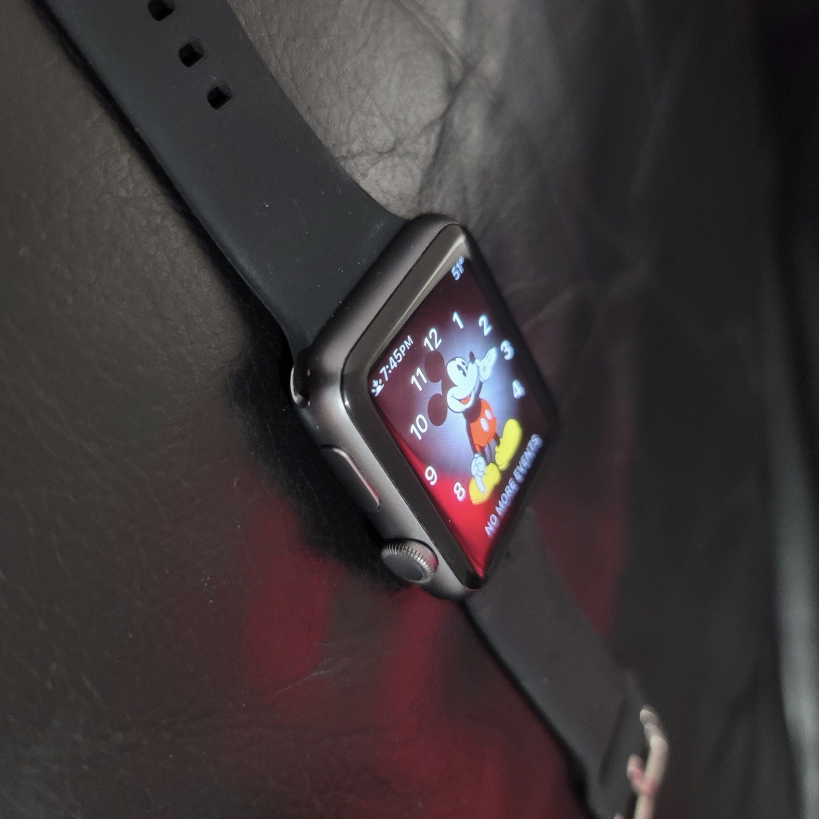 Apple Watch Series 1 42mm Space Gray Aluminum Case Black Silicone Band