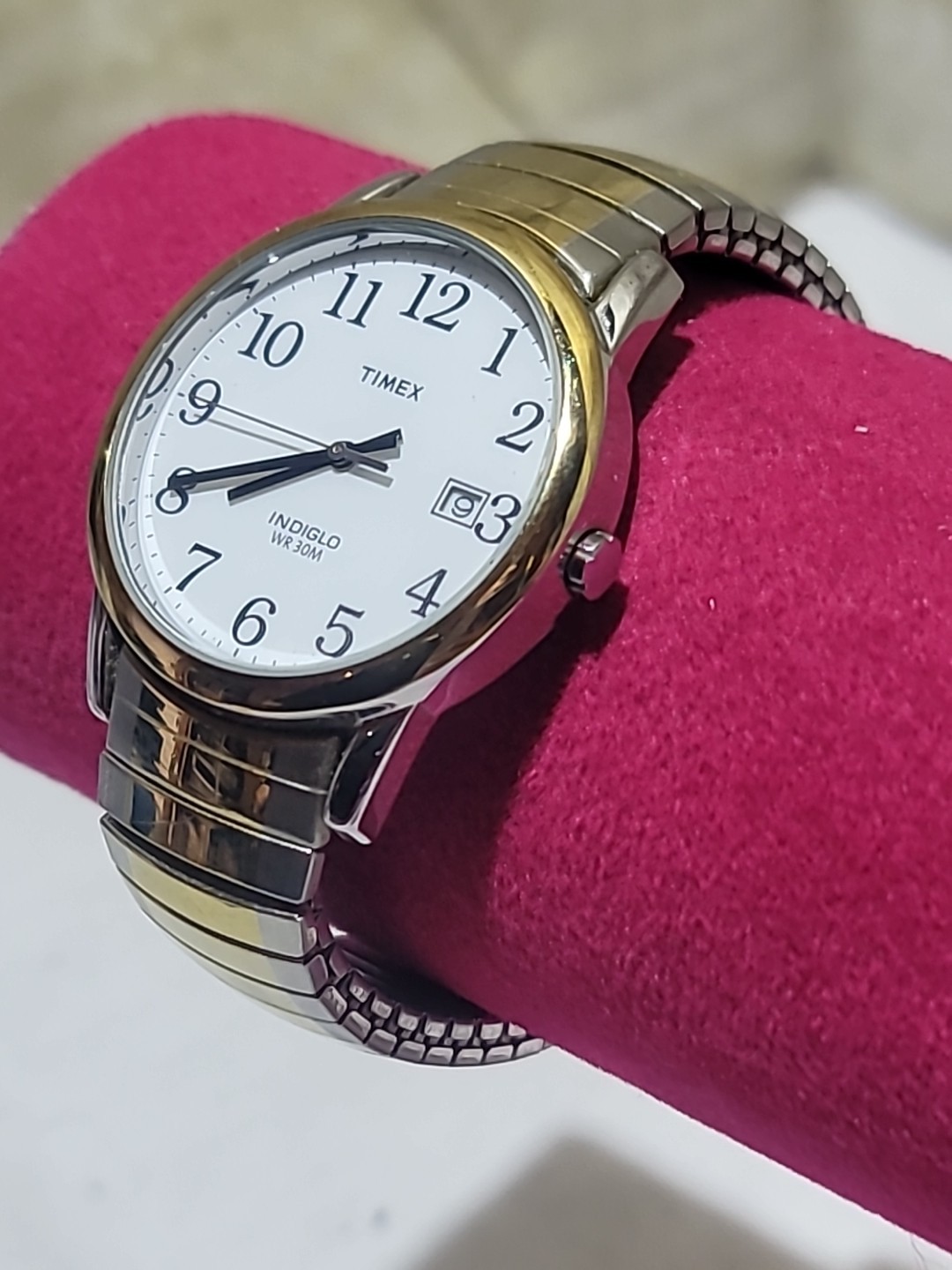 Vintage TIMEX EasyReader Men’s Watch With Date Indicator Works Near Mint