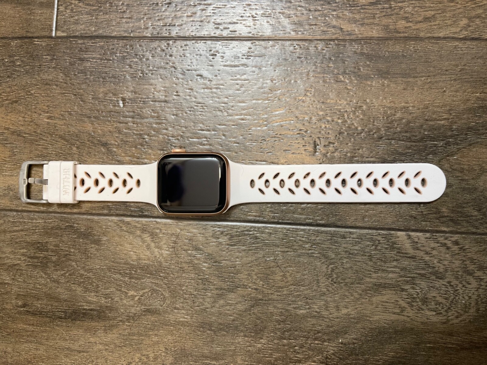 Apple Watch Series 5 40mm Gold Case with Pink Aluminum Band (MWWP2LL/A) 