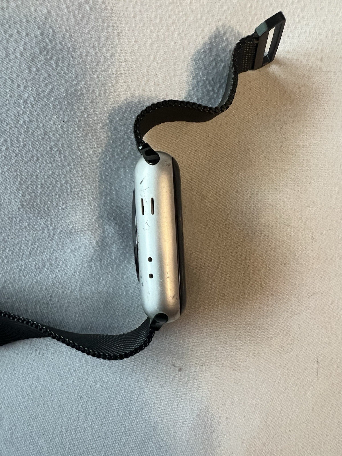 Apple Watch Series 2 42mm Silver Aluminum GPS Parts Repair Cracked Screen Read