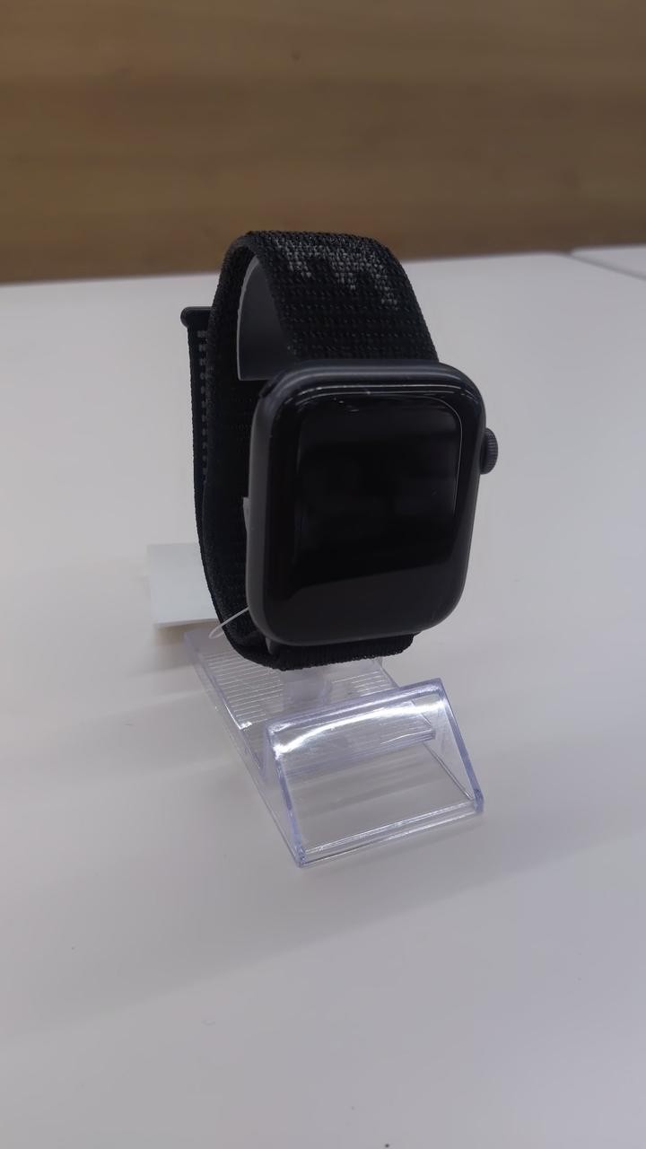 Apple Watch Series 5 44mm GPS MWVF2LL/A Smartwatch 32GB, Used, Battery 73%