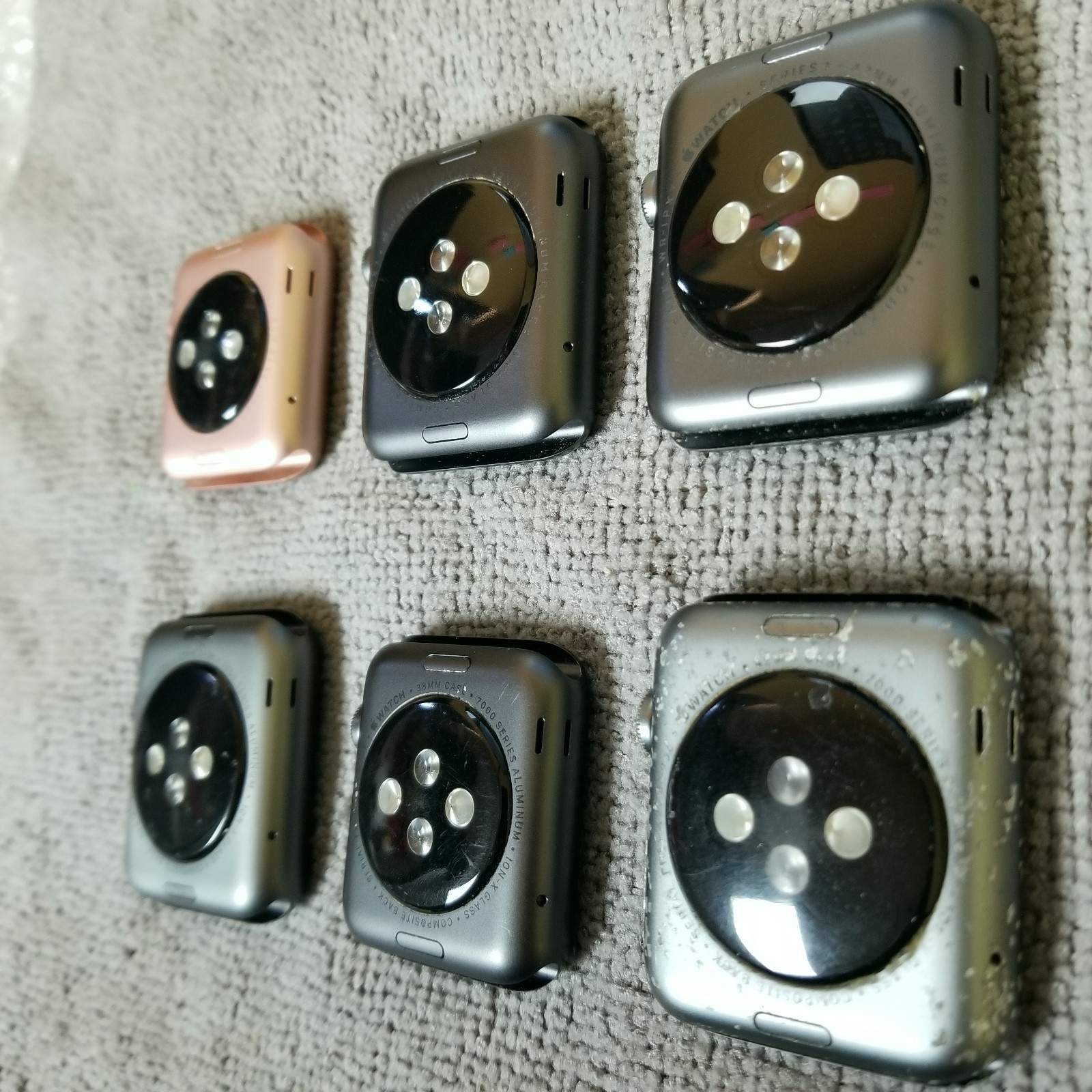 Apple Watches Series 1 and Series 7000 – Locked For Parts