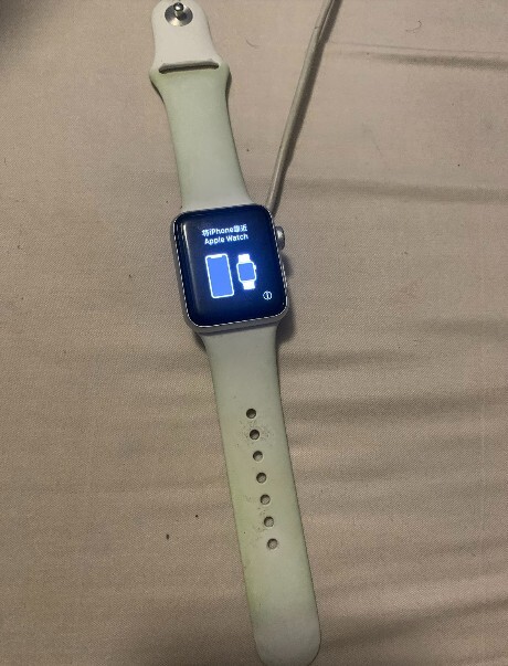 Apple Watch Series 3 38mm Silver Aluminum Case White Sport Band – (MTGG2LL/A)