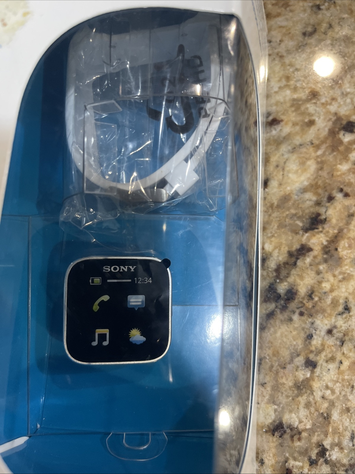 Sony SmartWatch US version 1 Android Bluetooth USB Retail Box Mn2
