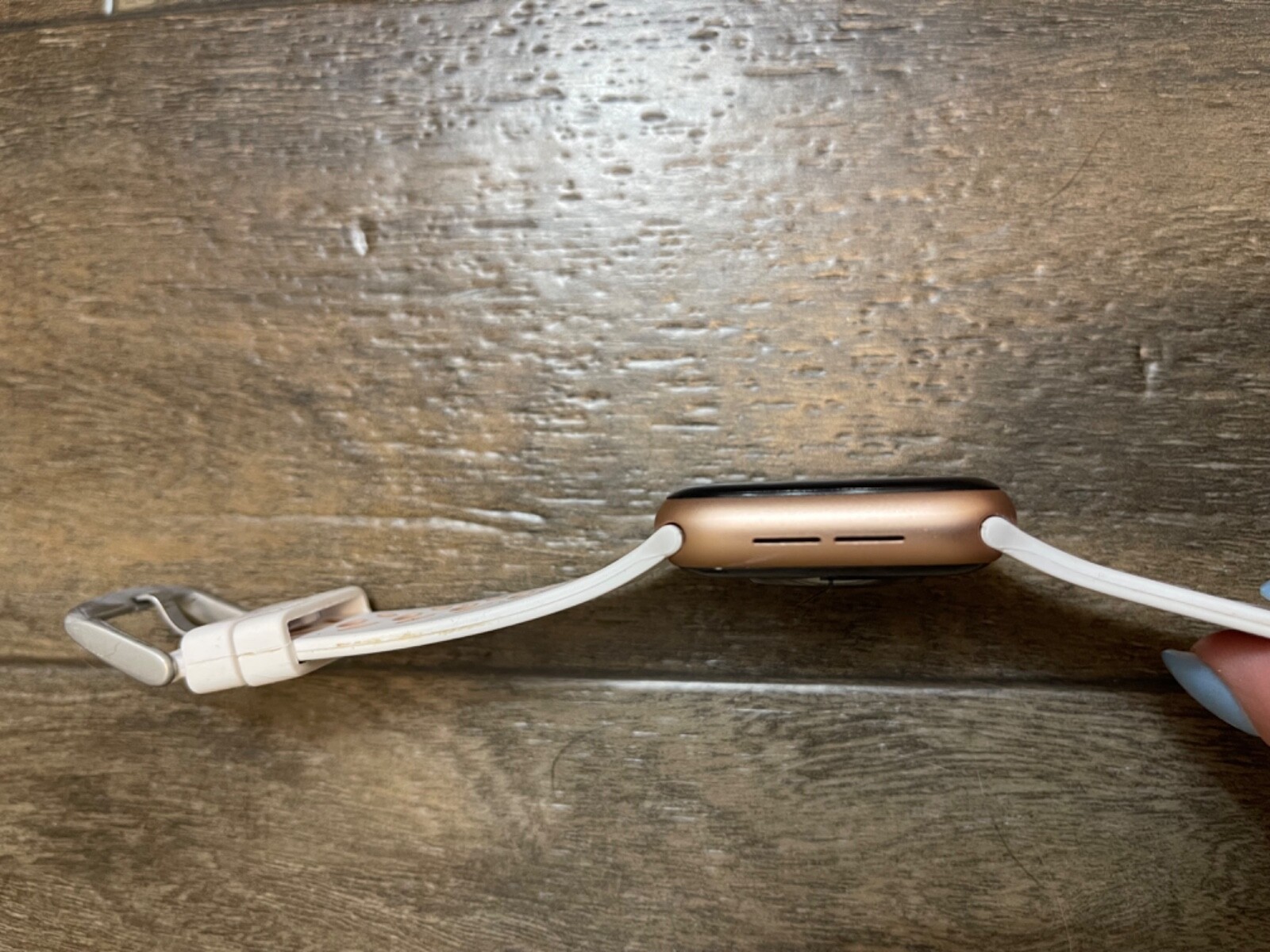 Apple Watch Series 5 40mm Gold Case with Pink Aluminum Band (MWWP2LL/A) 