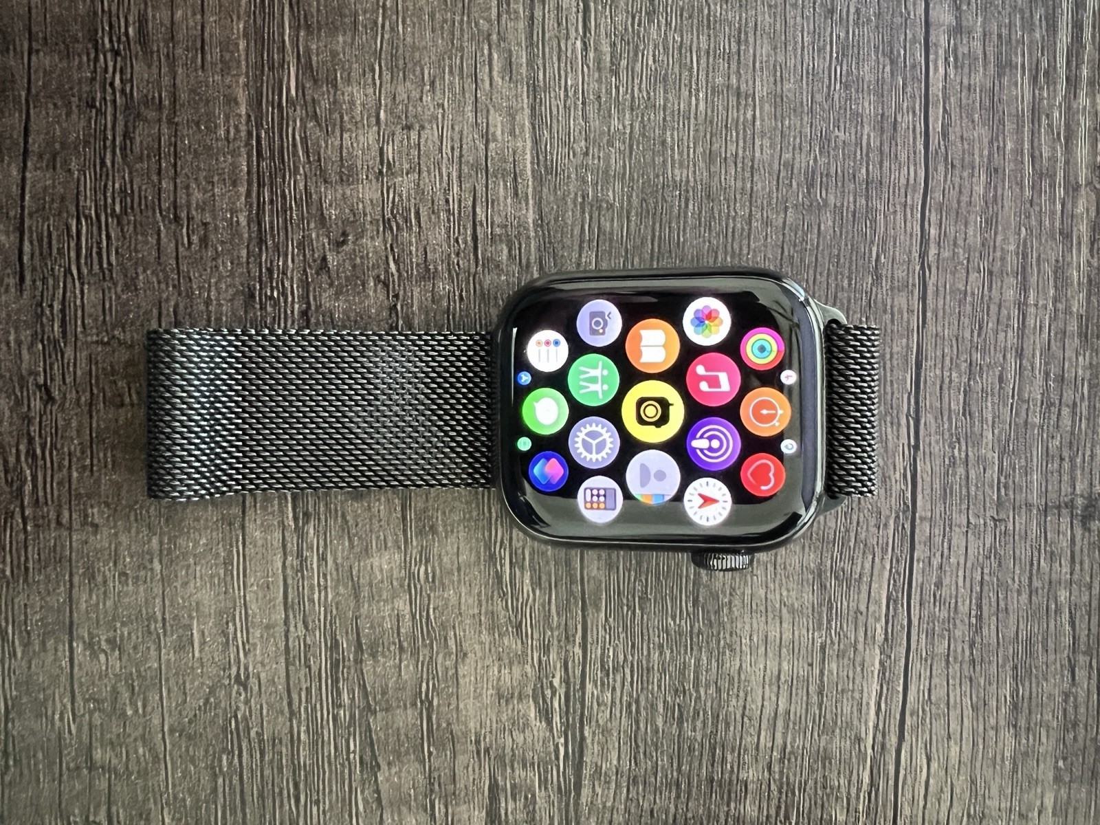 Apple Watch Series 7 41mm Black Stainless Steel Milanese Loop Band 32GB Unlocked