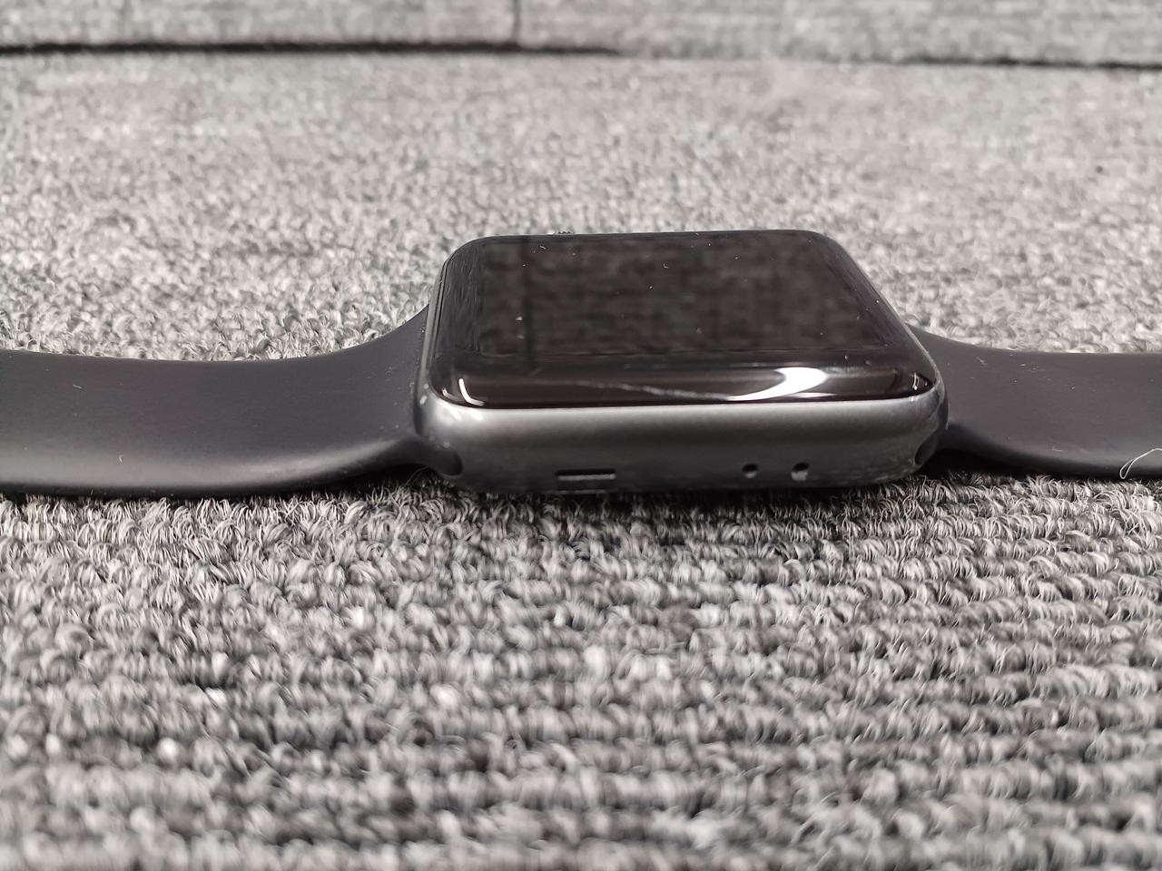Apple Watch Series 3 GPS 42mm Space Gray Smartwatch, Used, 8GB, OS 8.7