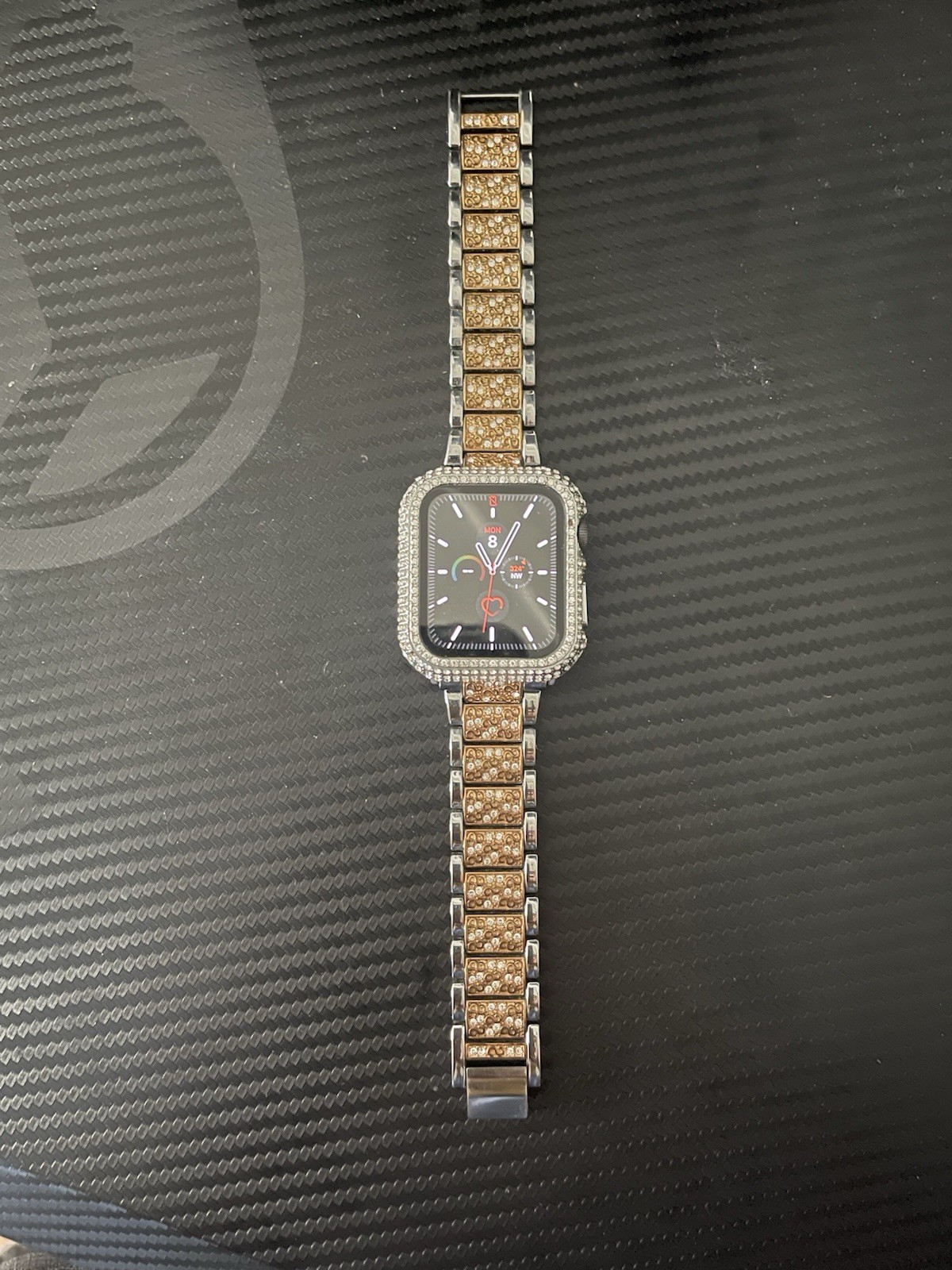 Apple Watch SE 1st Gen 40mm A2353 GPS + Cellular Aluminum Smartwatch