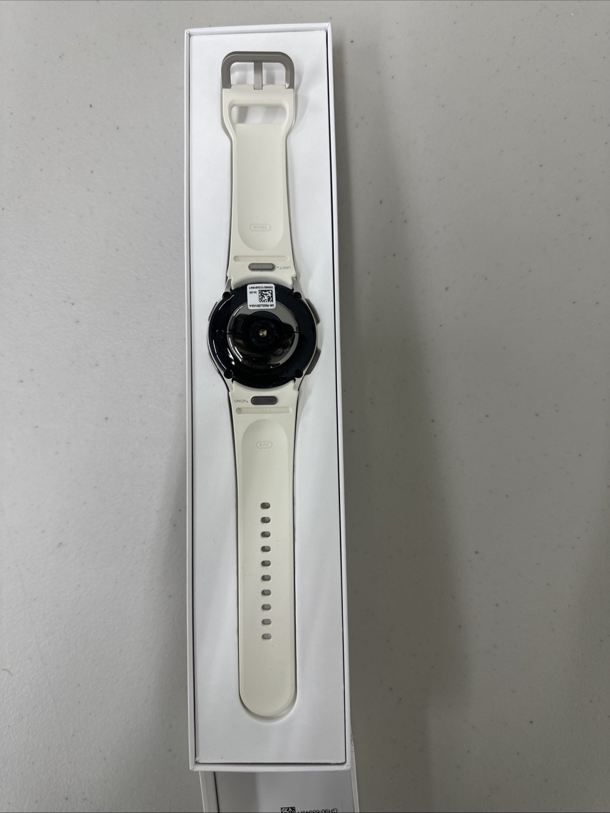 Samsung Galaxy Watch 6 SM-R935U – 40mm- Gold- Wifi Only
