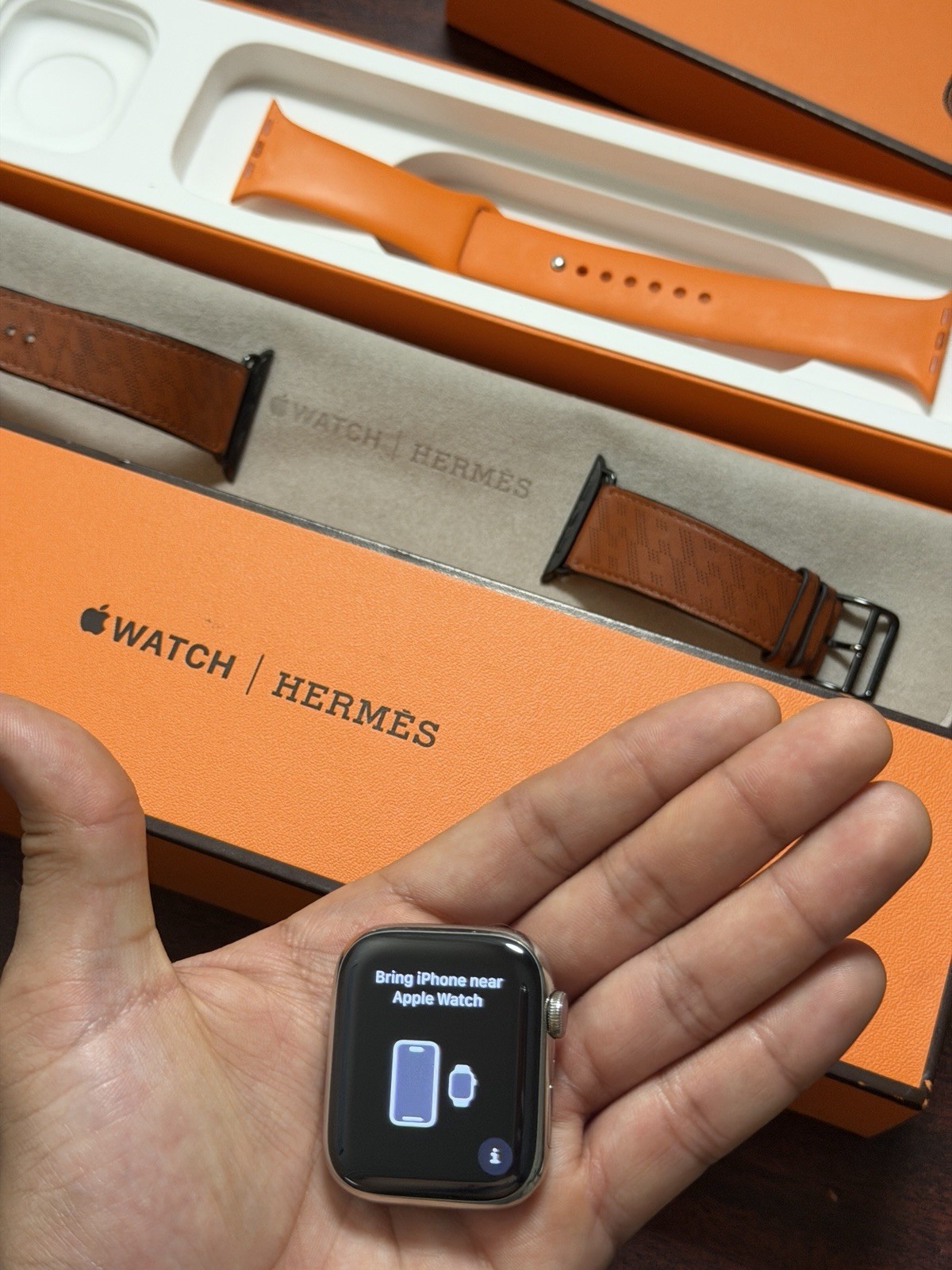 Apple Watch Hermes Series 8 GPS + Cellular, 45mm Silver Stainless Steel Case