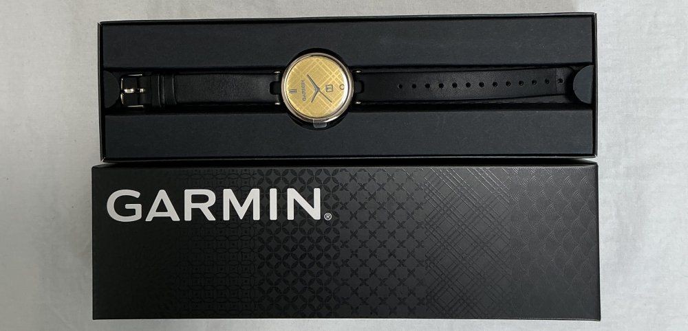 Garmin Lily Classic Black Leather Cream Gold Smartwatch Opened Unused