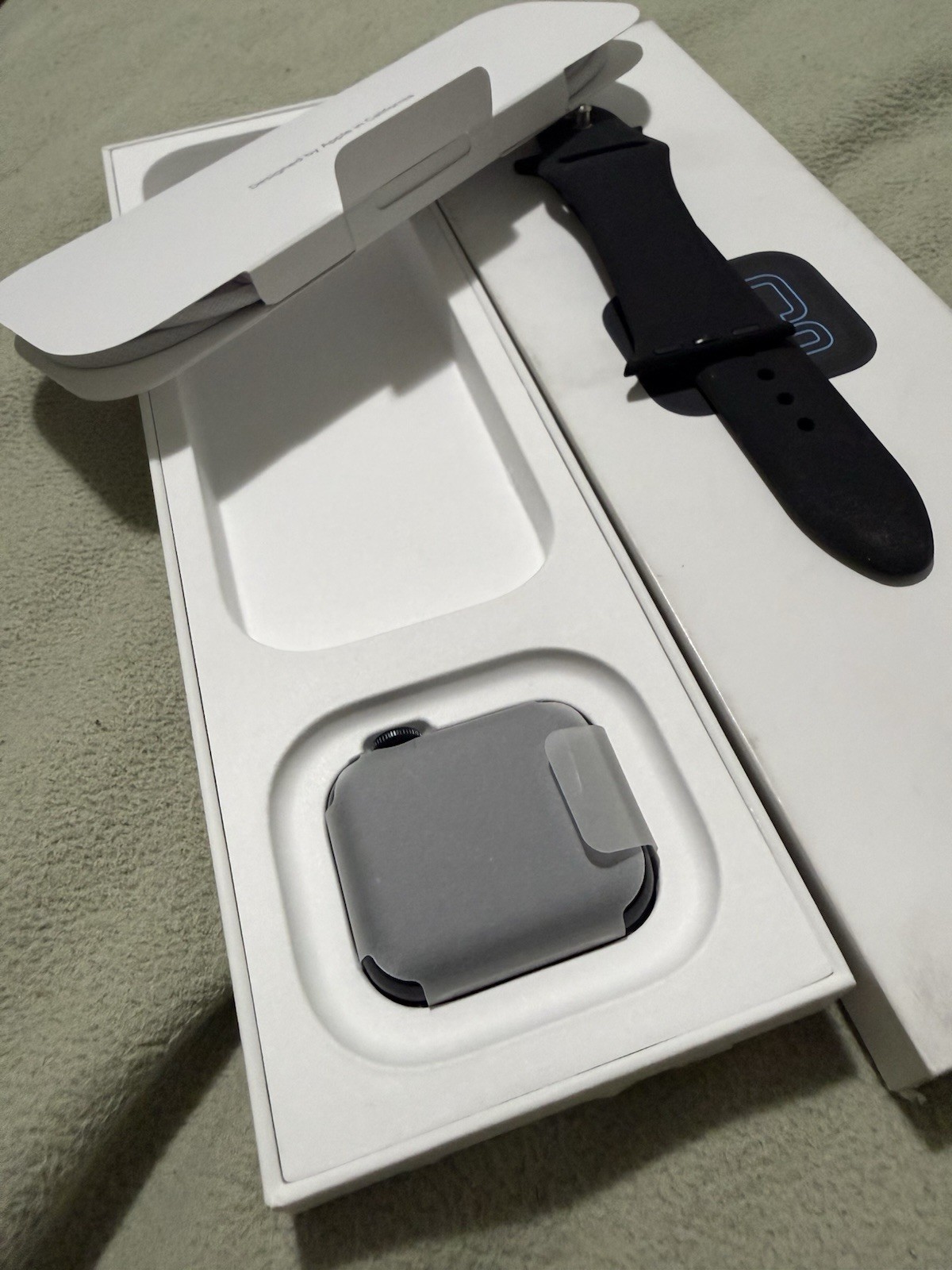 Apple Watch SE (3rd Generation) 40mm A3326 MEP94LW/A | Aluminum | GPS + LTE