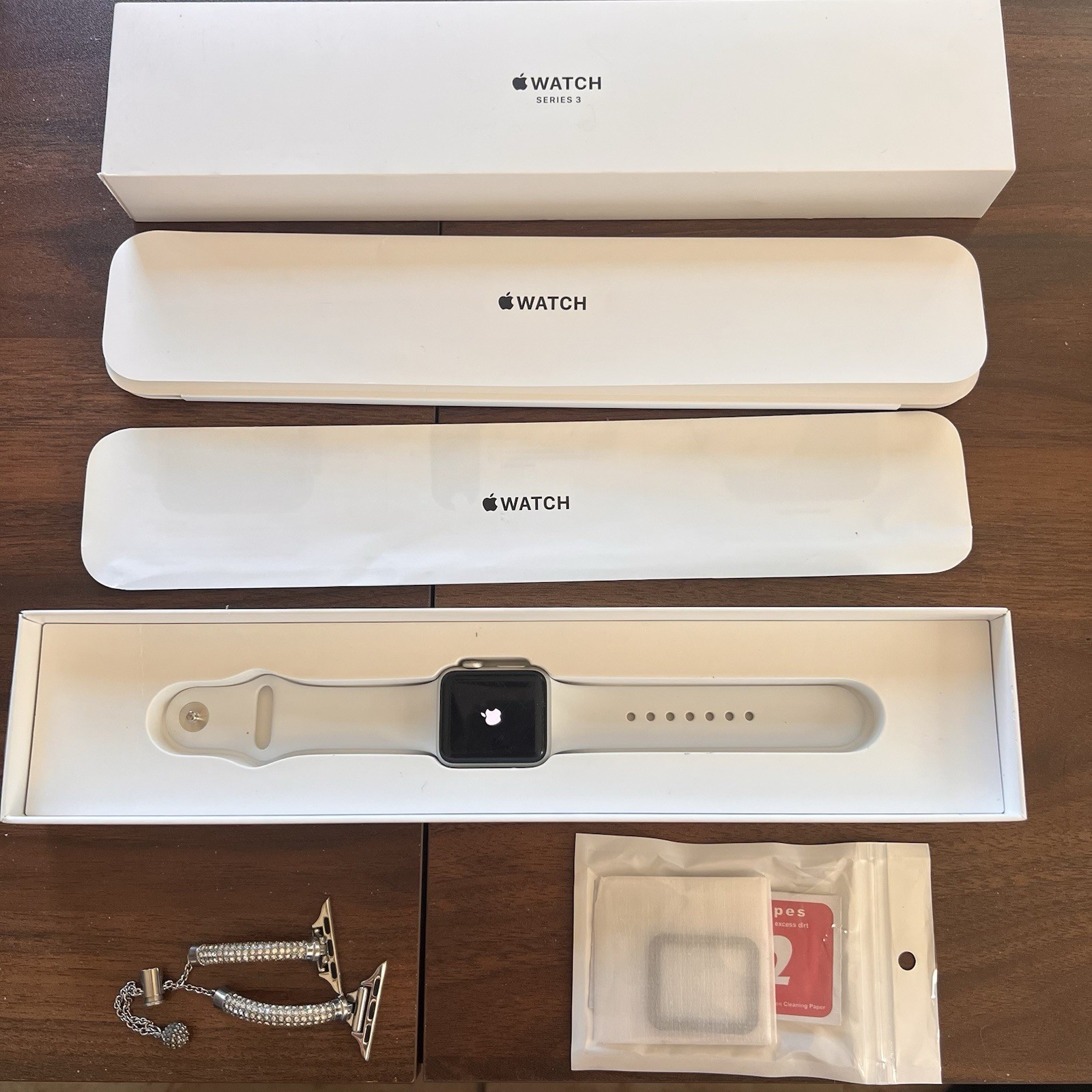 Apple Watch 3 GPS White Band 38mm Silver 90% Battery Model MTEY2LL/A Complete +
