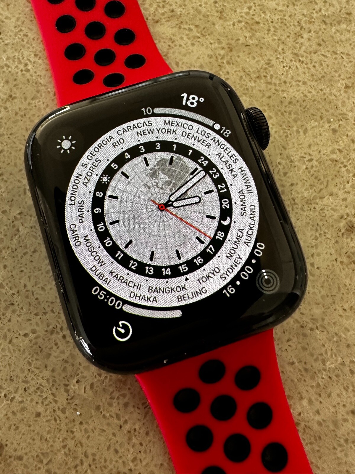 Apple Watch Series 4 44 mm S/S Case with Red/Black Sport Band GPS+ CEL