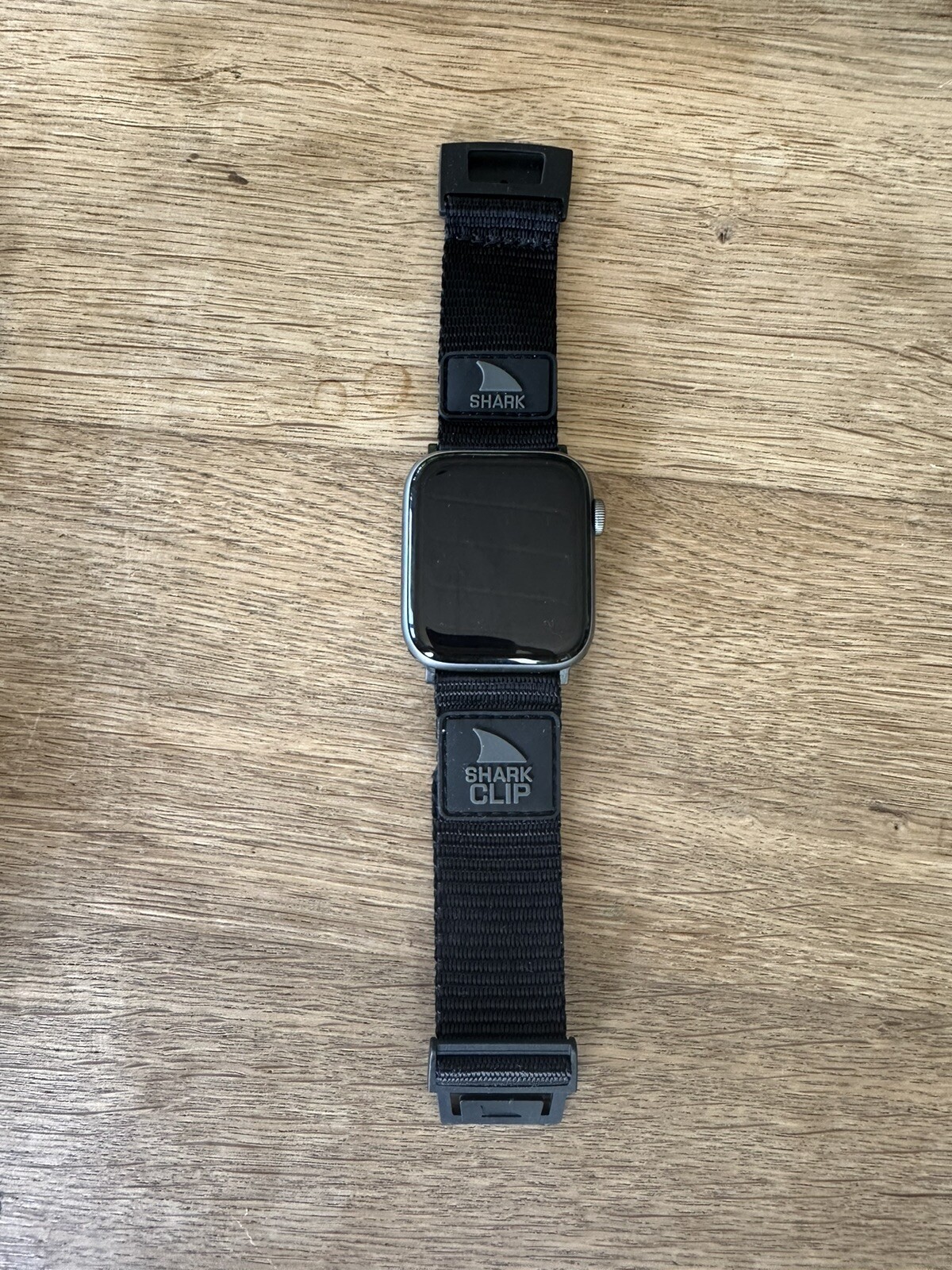 Apple Watch SE 44mm Space Gray With Cellular with Shark Watch Band Strap
