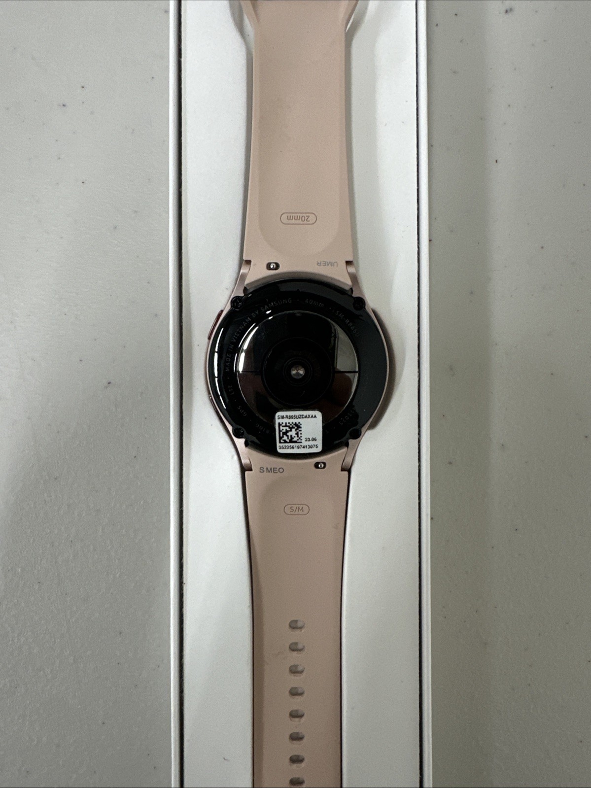 Samsung Galaxy Watch4 40mm Aluminum Case with Sport Band – Pink Gold – Wifi Only