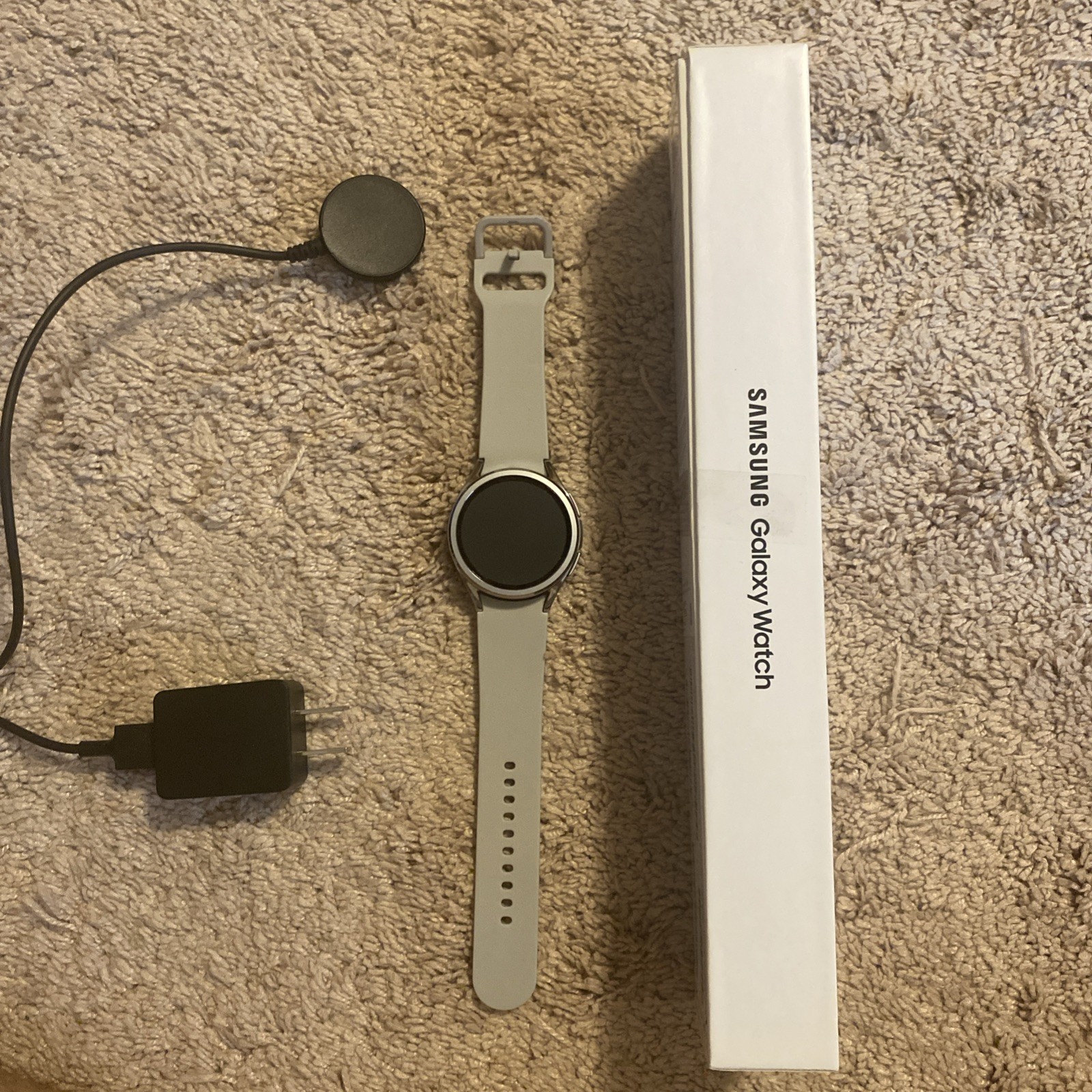 Samsung Galaxy Watch6 Classic 43mm Stainless Steel BT/Wi-Fi Smartwatch SM-R950