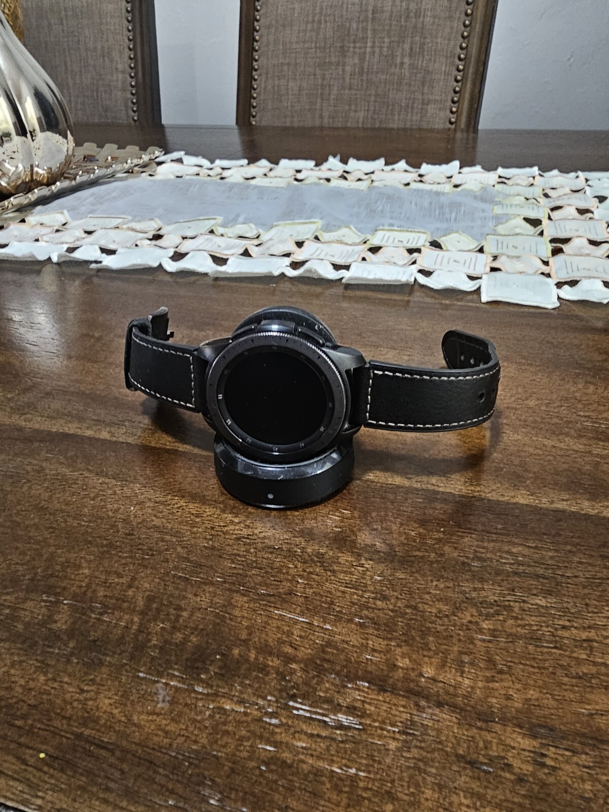 Samsung Galaxy Watch SM-R810 42mm Midnight Black Case Classic Buckle Onyx Black