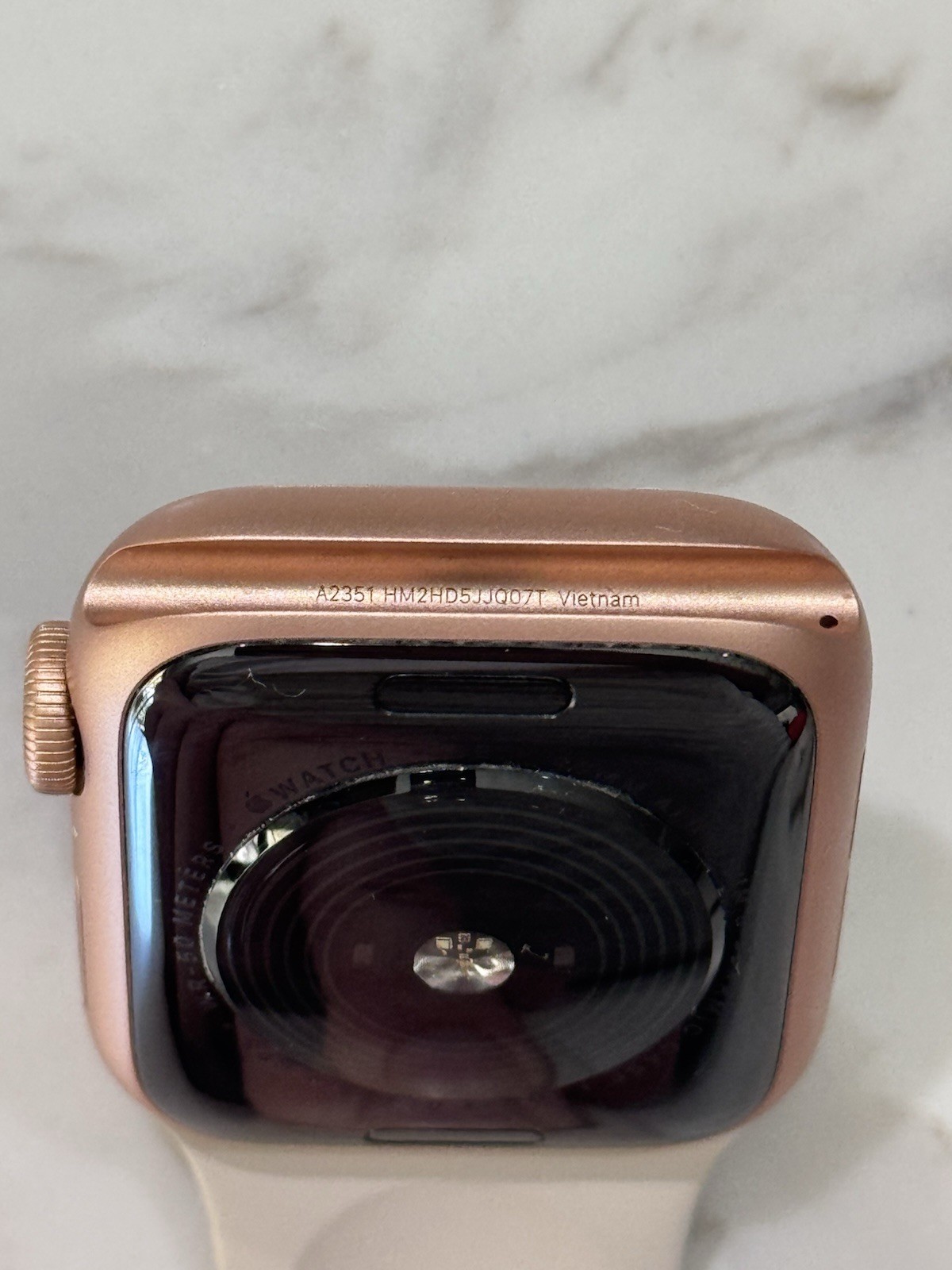 Apple Watch SE (1st Generation) 40mm A2351 – Cracked Glass Face – GPS Edition