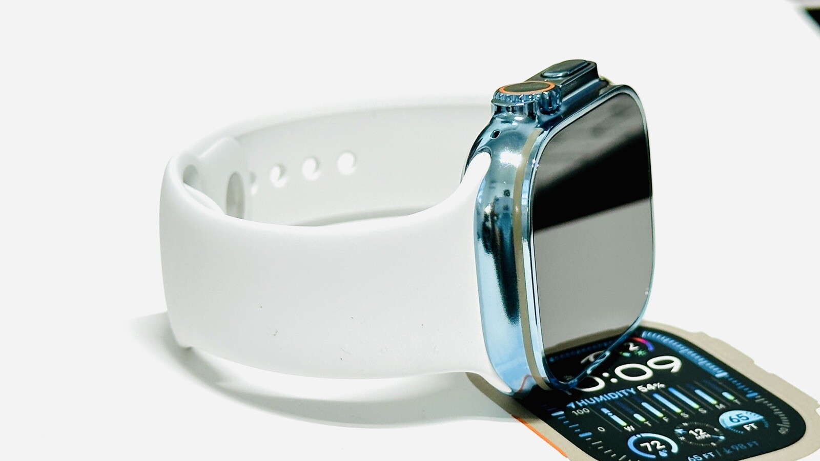 SKY BLUE Apple Watch ULTRA 3 49mm Titanium Custom Polished and Anodized Blue