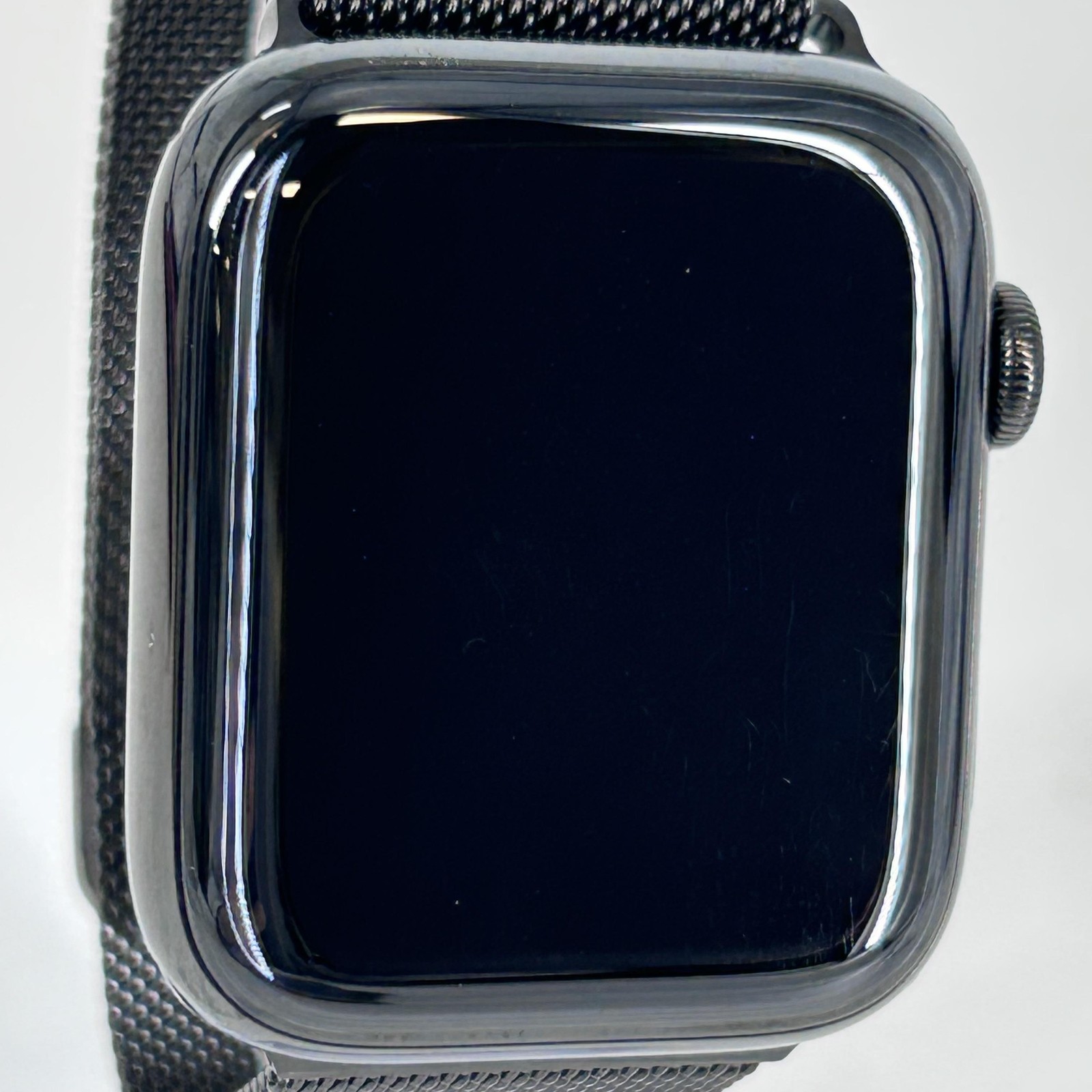 Apple Watch (Series 5) 44mm Black Stainless Steel (LTE) w/ Milanese Loop – 7/10