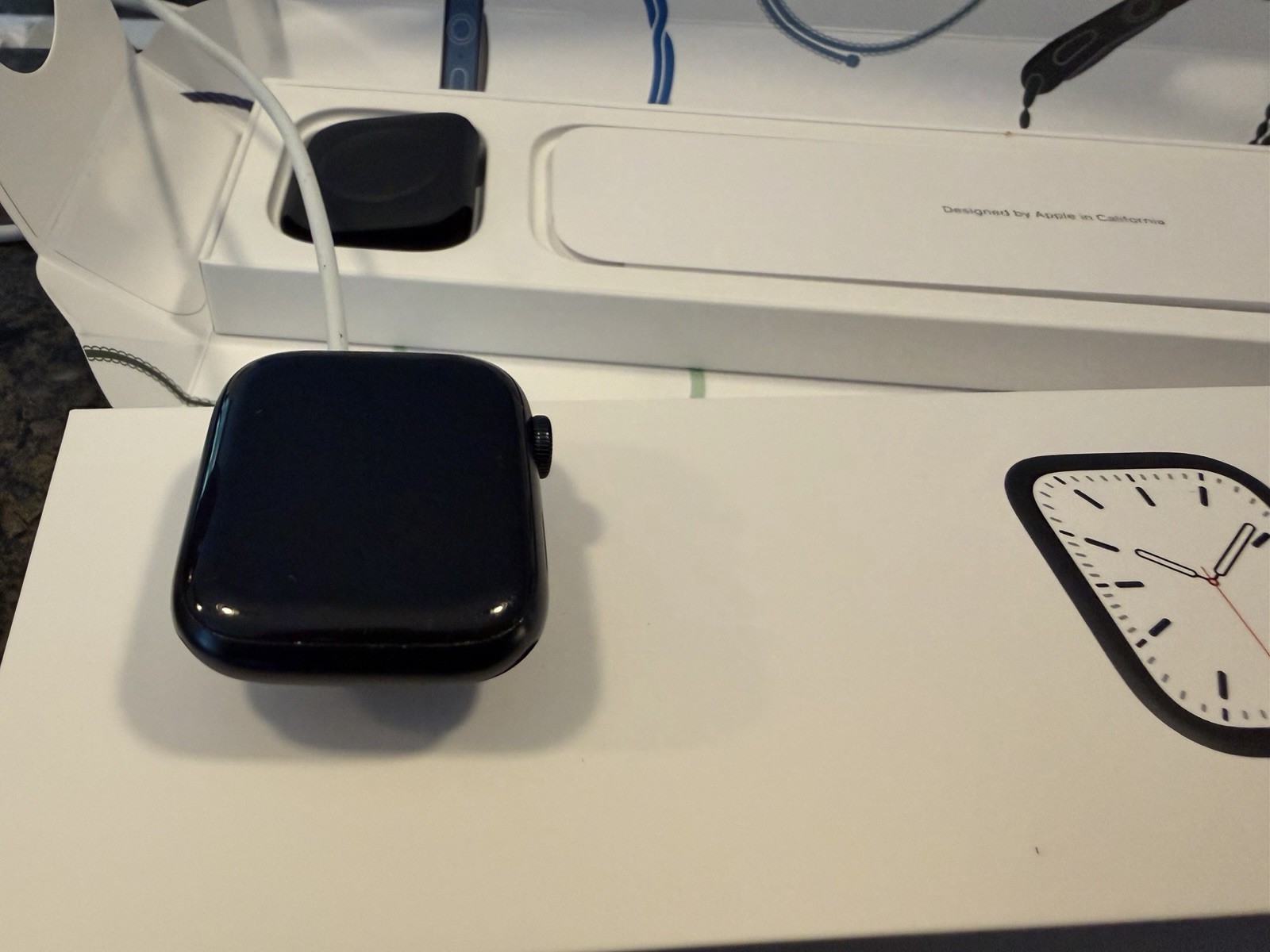 Apple Watch Series 7 45mm GPS 32GB Water-Resistant Black Aluminum, Band
