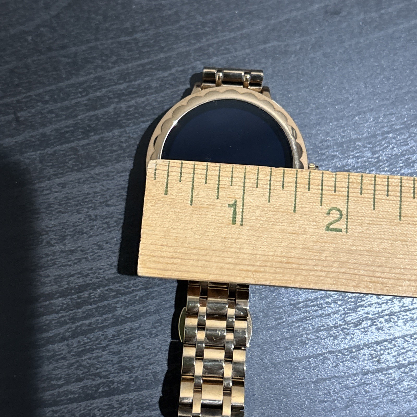 Kate Spade Digital Smart Watch Scallop Gold Tone DW5K1 Untested FOR PARTS ONLY