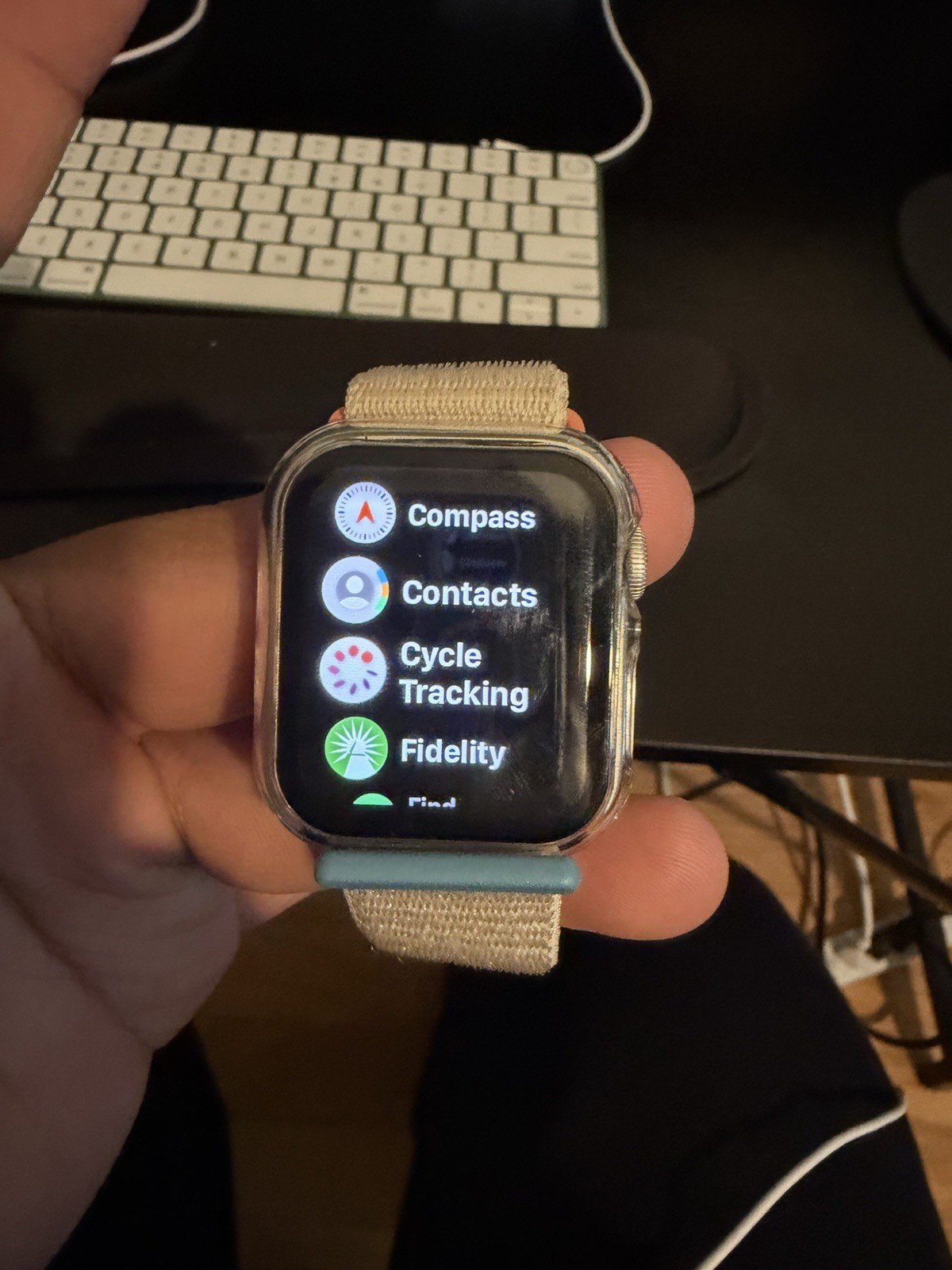 Apple Watch SE gen 2 Silver Case Beige Nylon Band Compass Unlockked cellular!!!