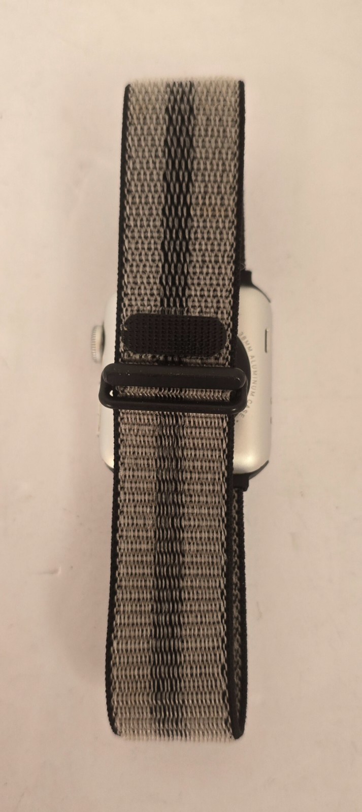 Apple Series 3 Watch WR-50M Nike + Aluminum *Untested*