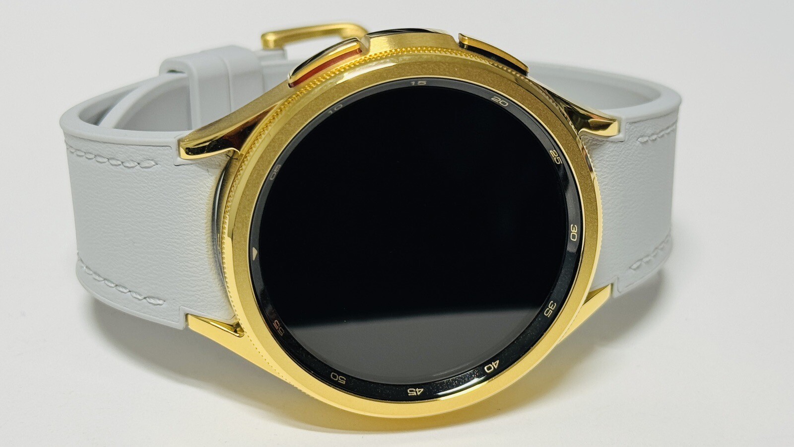 Samsung Galaxy Watch 6 47mm Custom 24k Gold with Fabric Gray Band 2023