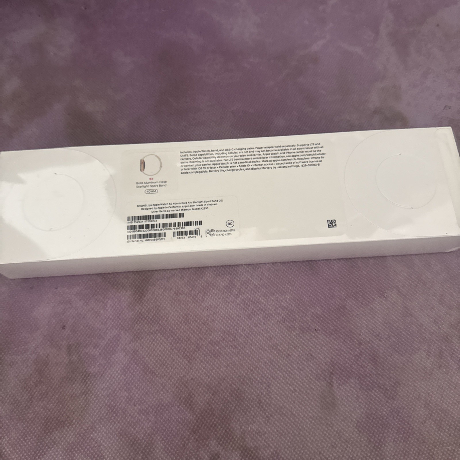 Apple Watch SE (1st Generation) 40mm Gold Aluminum Case with Starlight Sport…