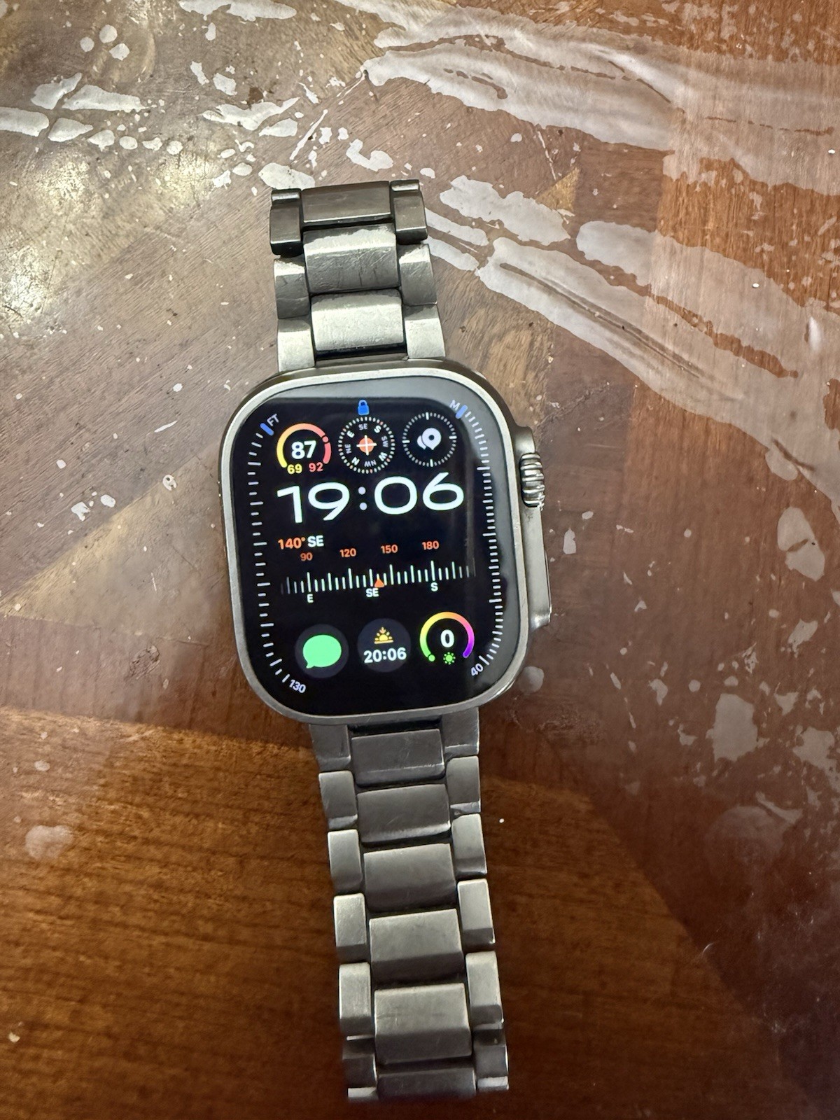Apple Watch Ultra 2 49mm Titanium Case with Titanium Band, Medium (GPS +Cellular