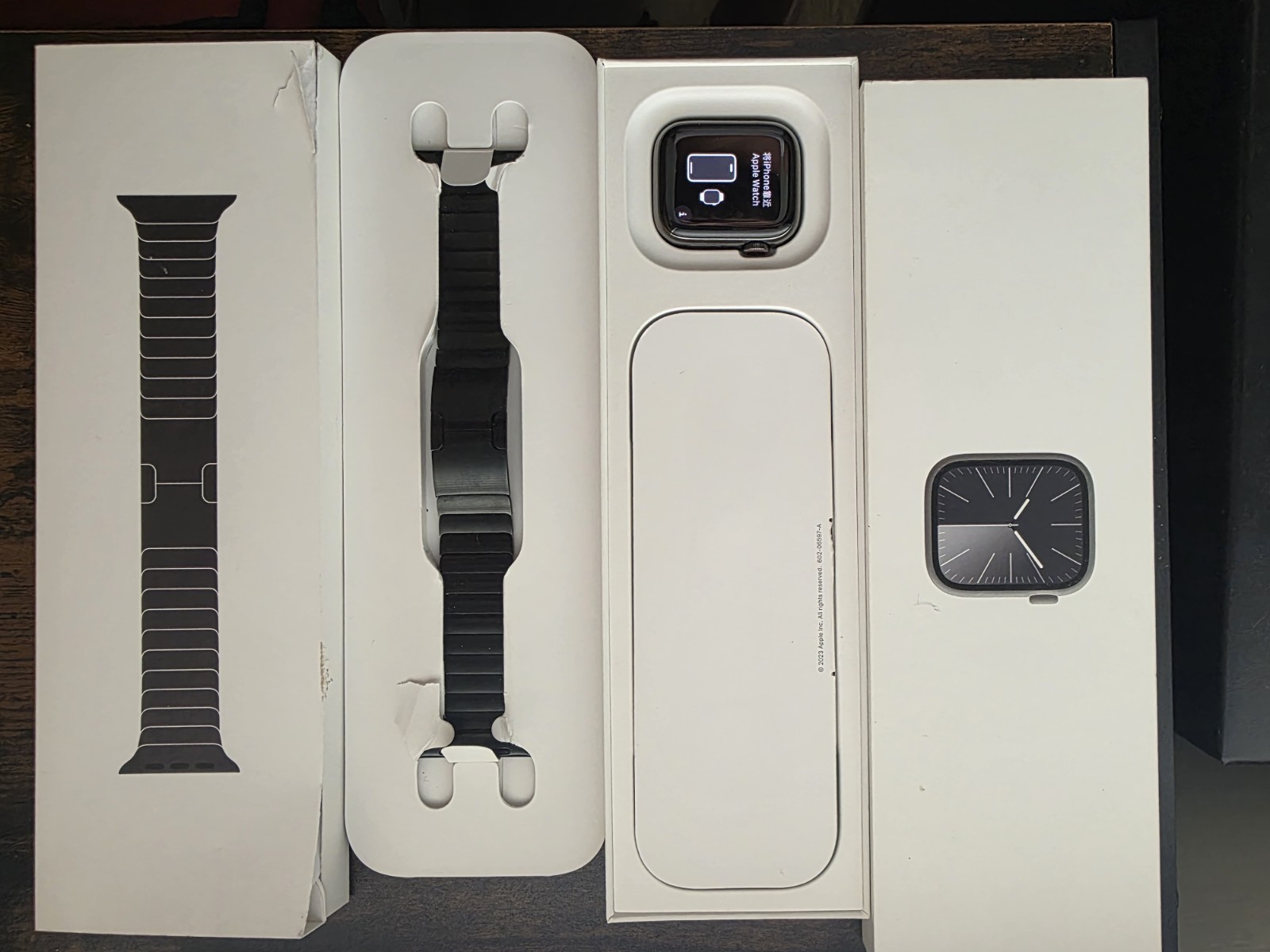 Apple Watch Series 9 41mm Stainless Steel Case with Milanese Loop GPS+Cellular