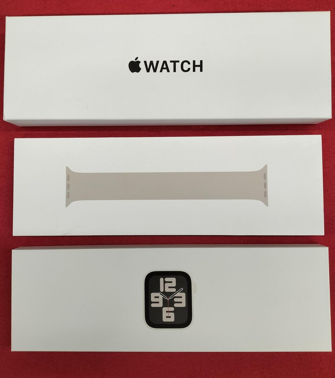 Apple Watch SE2 44mm 32GB GPS Smartwatch Retina Display, Dual-Core, 98% Battery