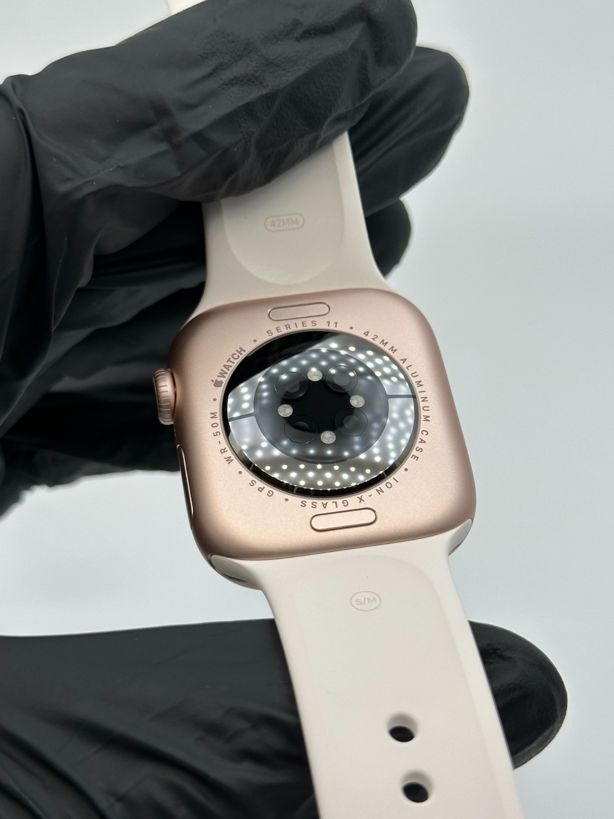 Apple Watch Series 11 42mm GPS Rose Gold Light Blush Sport S/M MEU04LW/A 2025