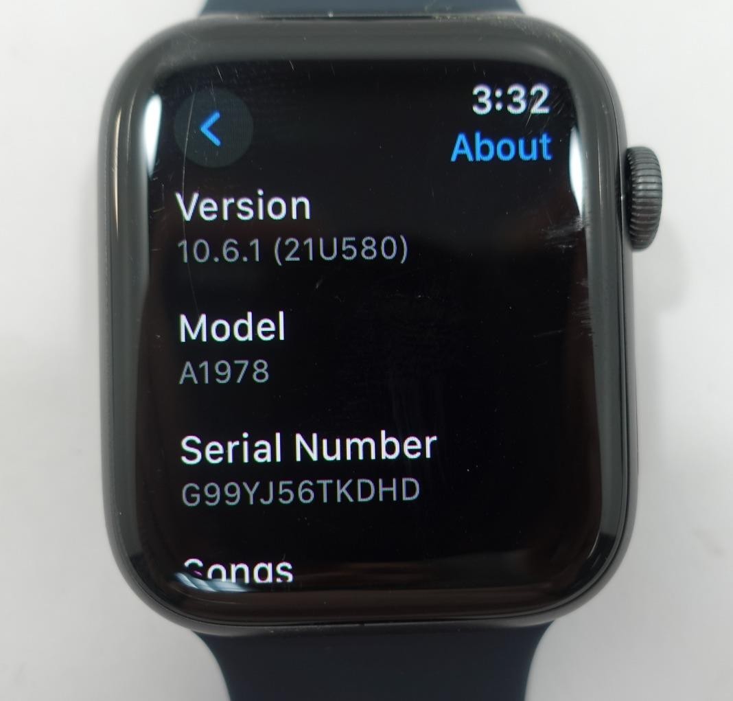 APPLE Watch Series 4 GPS – 44MM Aluminum Case A1978 – Gray