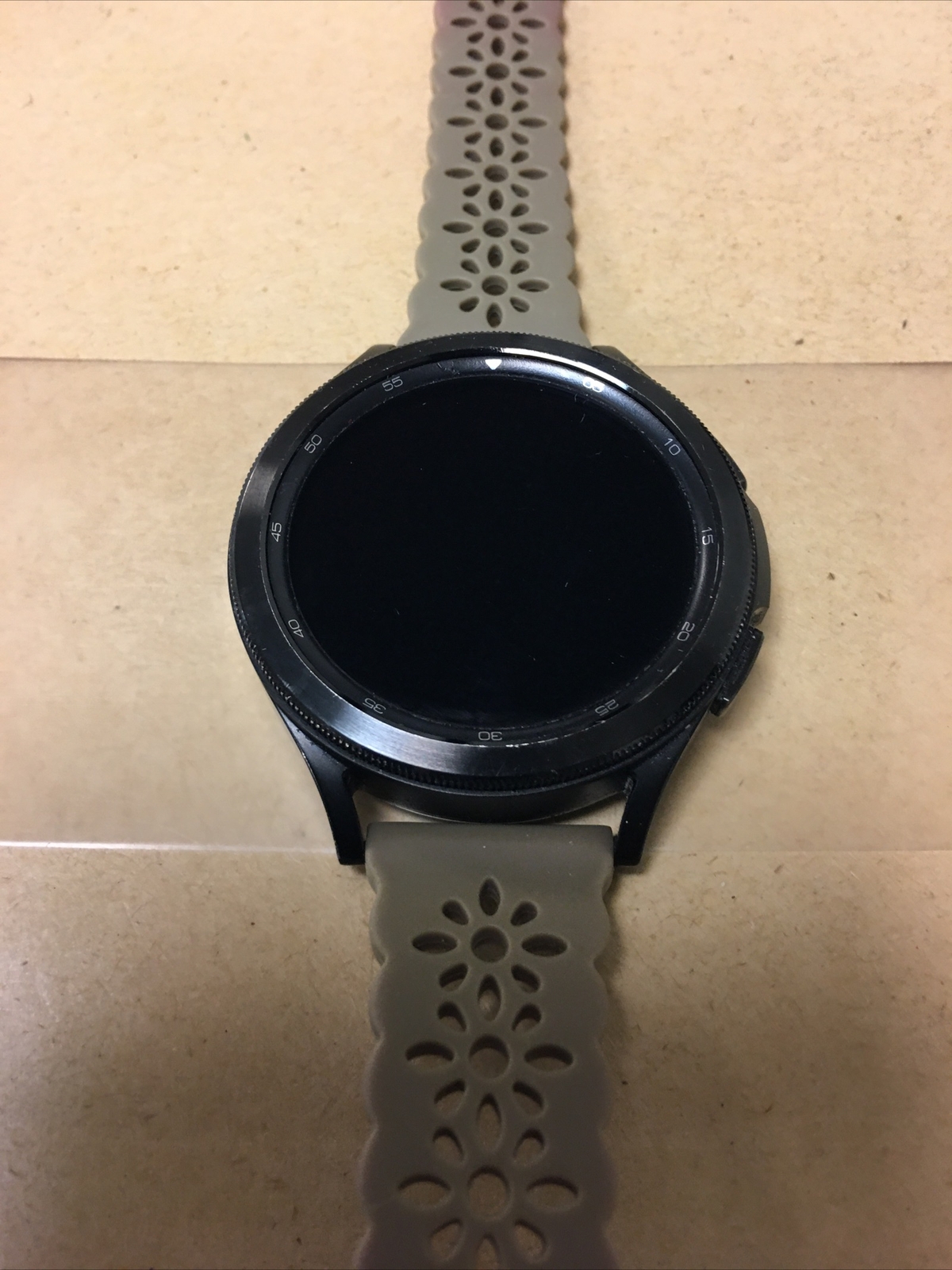 Samsung Galaxy Watch4 Classic SM-R895 46mm Stainless Steel Case with Ridge-Sport