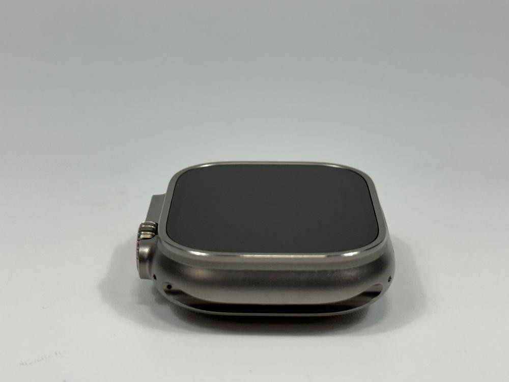 Apple Apple Watch Ultra 49mm 32GB A2859 Titanium (Unlocked) – Excellent
