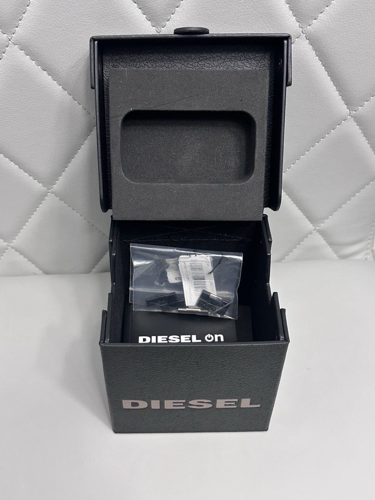 Diesel On DZT4008 Smart Watch Black Metal 48mm Android iOS Accelerometer